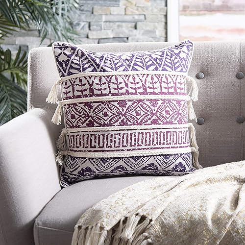 Safavieh Home Mela Almohada decorativa bohemia púrpura y beige con borlas de 18 pulgadas