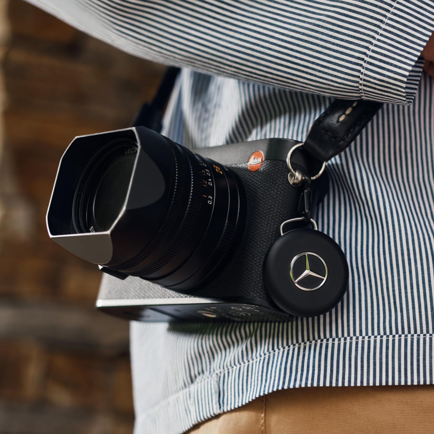 Chipolo LOOP Mercedes-Benz Edition Rechargeable Tracking Tag Item Locator for Keys Bags Apple Find My Android Find Hub