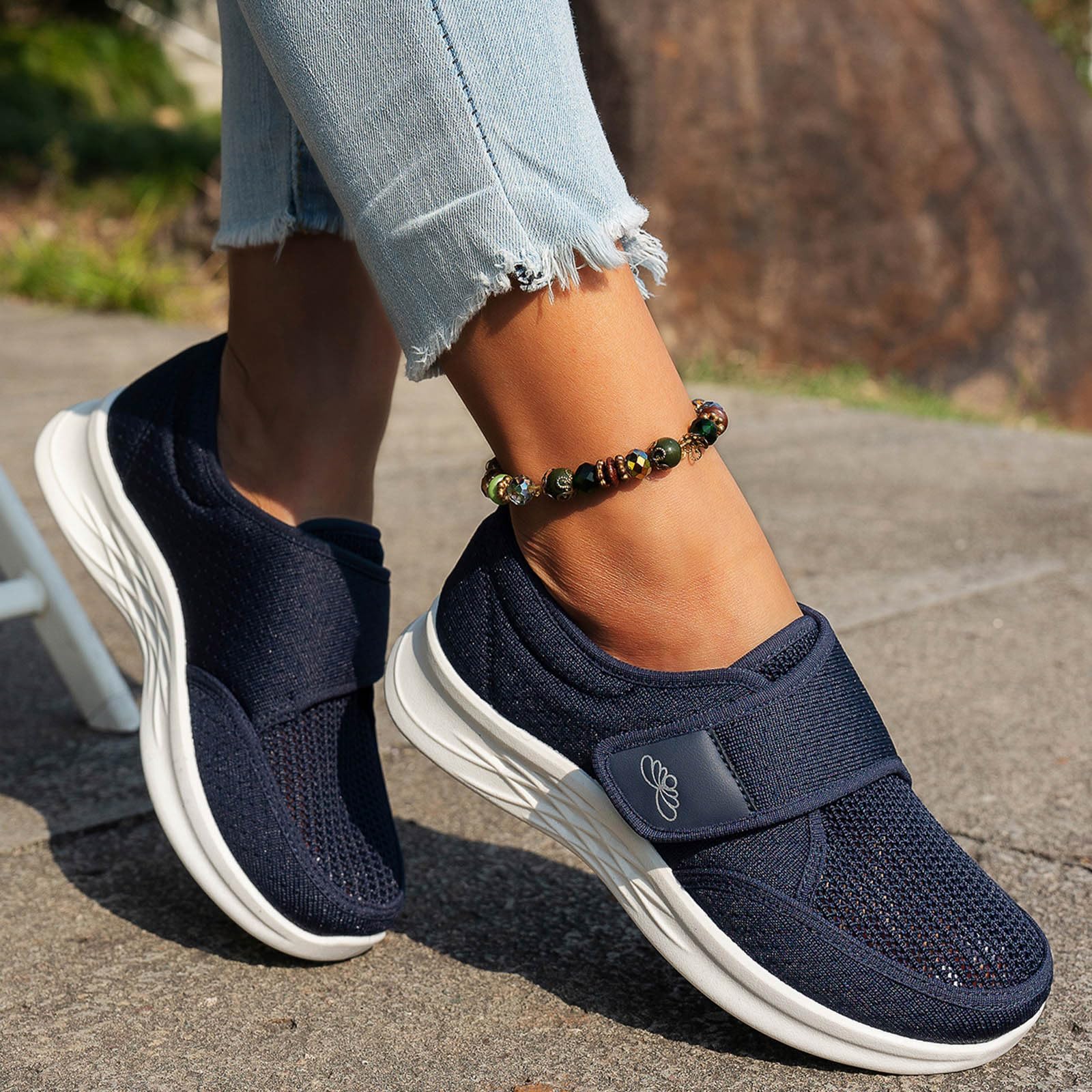 Comercio Exterior Nuevos Zapatos de Mujer Transpirables de Malla Tejida con Vuelo, Zapatillas de Deporte de Cabeza Redonda, Parte Superior Baja, Suela Suave y Transpirable