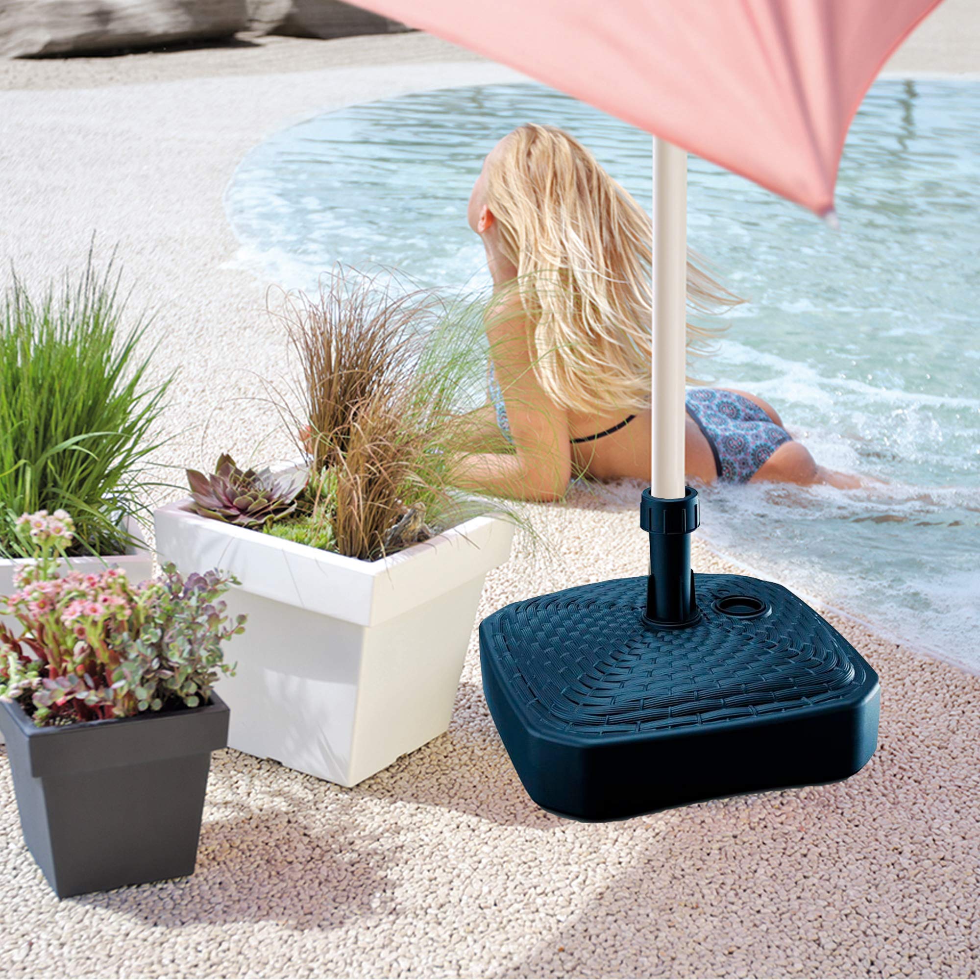 Kwadratowa podstawa parasola z polietylenu z plecionym wzorem 39 x 39 x 13 cm w kolorze antracytowym