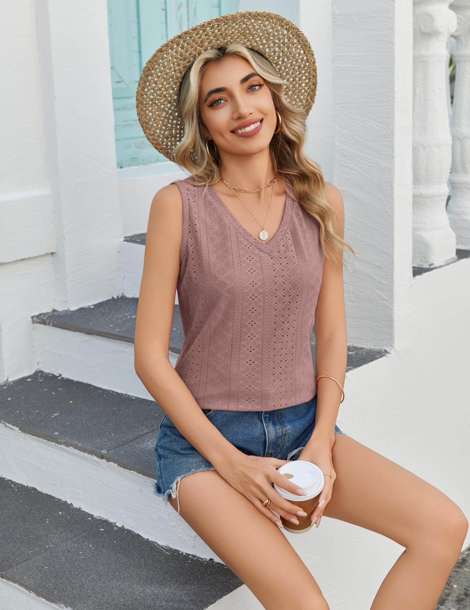 Zeagoo Camiseta de tirantes elegante para mujer, de verano, cuello en V, sin mangas, informal, de verano, con ojales, parte superior básica — view 2