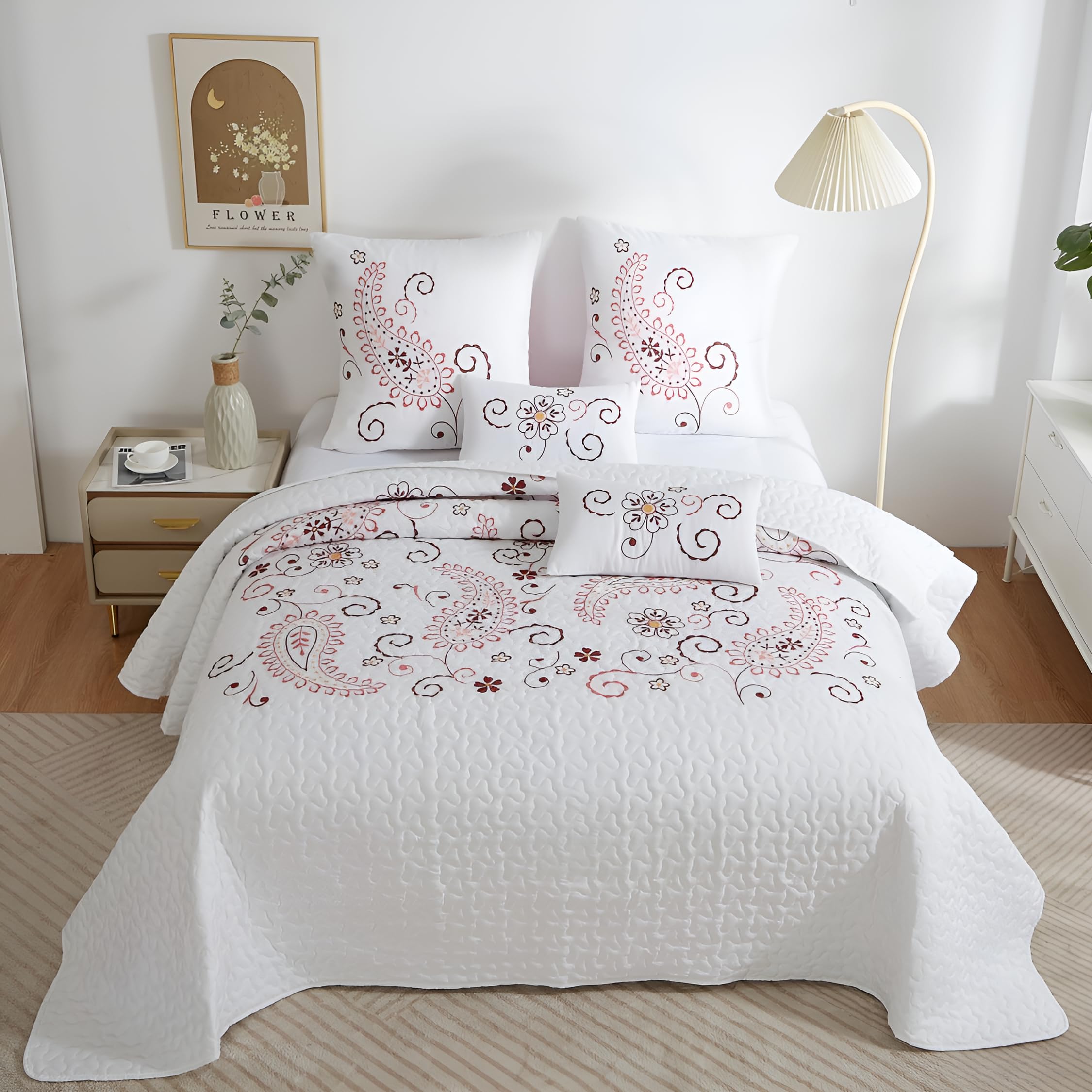 Colcha Boutí Bordada Cama 90 (180x270) para Verano y Entretiempo - 100% Microfibra Suave – Cubrecama Moderno Multiusos Ligero y Transpirable - Incluye 2 Fundas Cojín (1*60x60 + 1*30x50) (Hanoi)