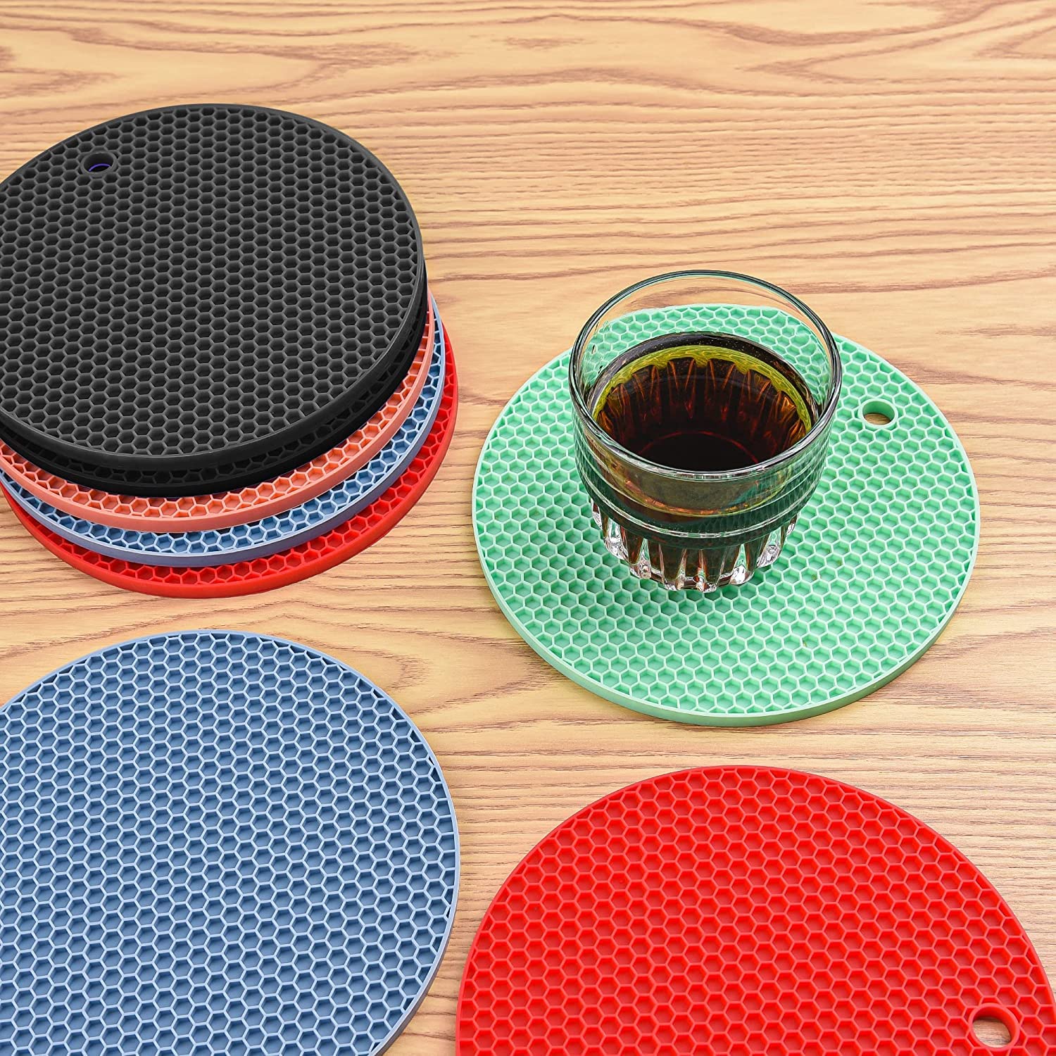 Silicone Trivets, Flexible Multipurpose Hot Pads, Heat Resistant, Soft Non-Slip, Pack of 6, Random Colours — Amazon image 7