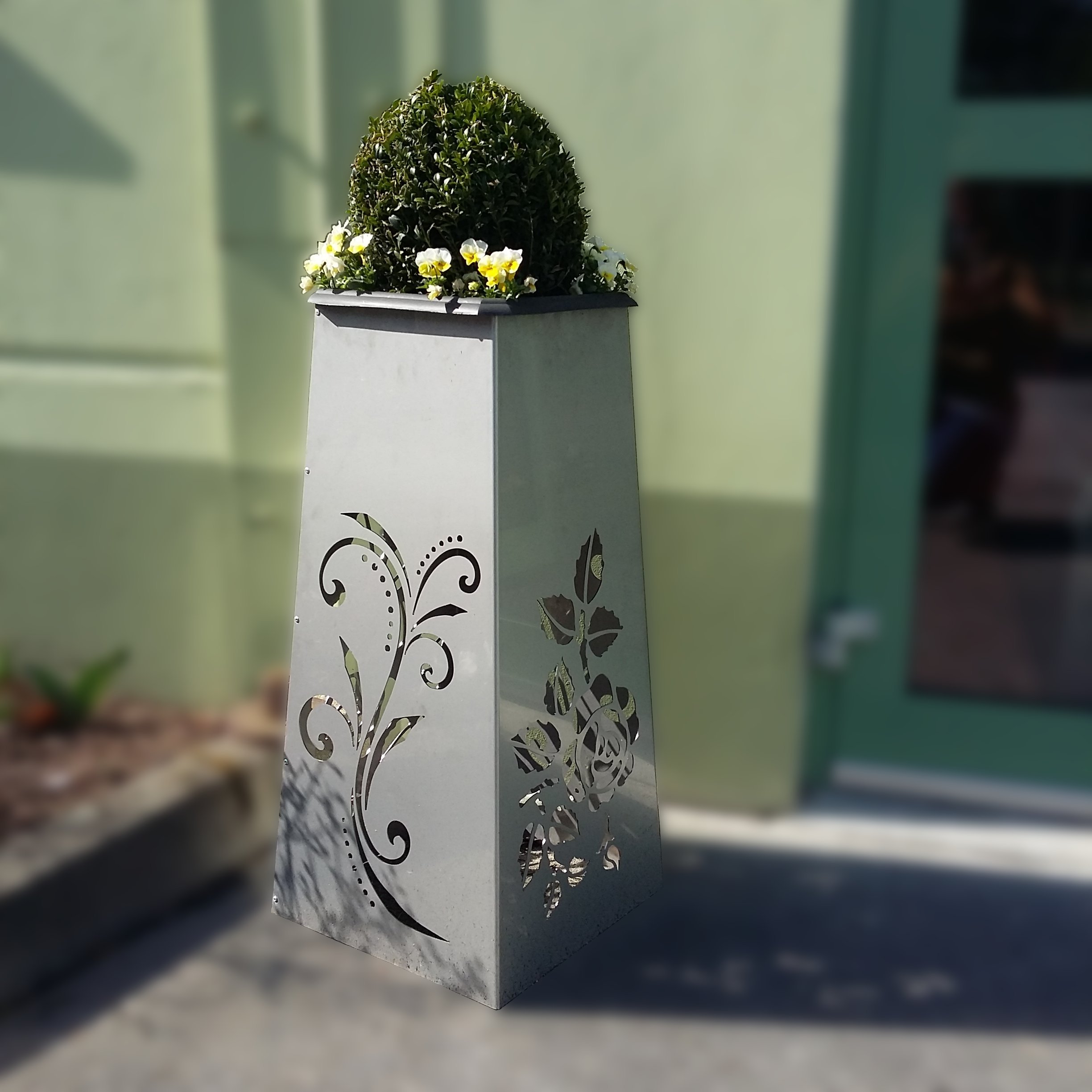 ARTTEC Pflanzsäule (1 Stück) hochwertige Gartendeko aus Metall - Edelmetaldeko für Garten, Balkon & Terasse - Metalldeko zum Aufstellen - Made in Germany