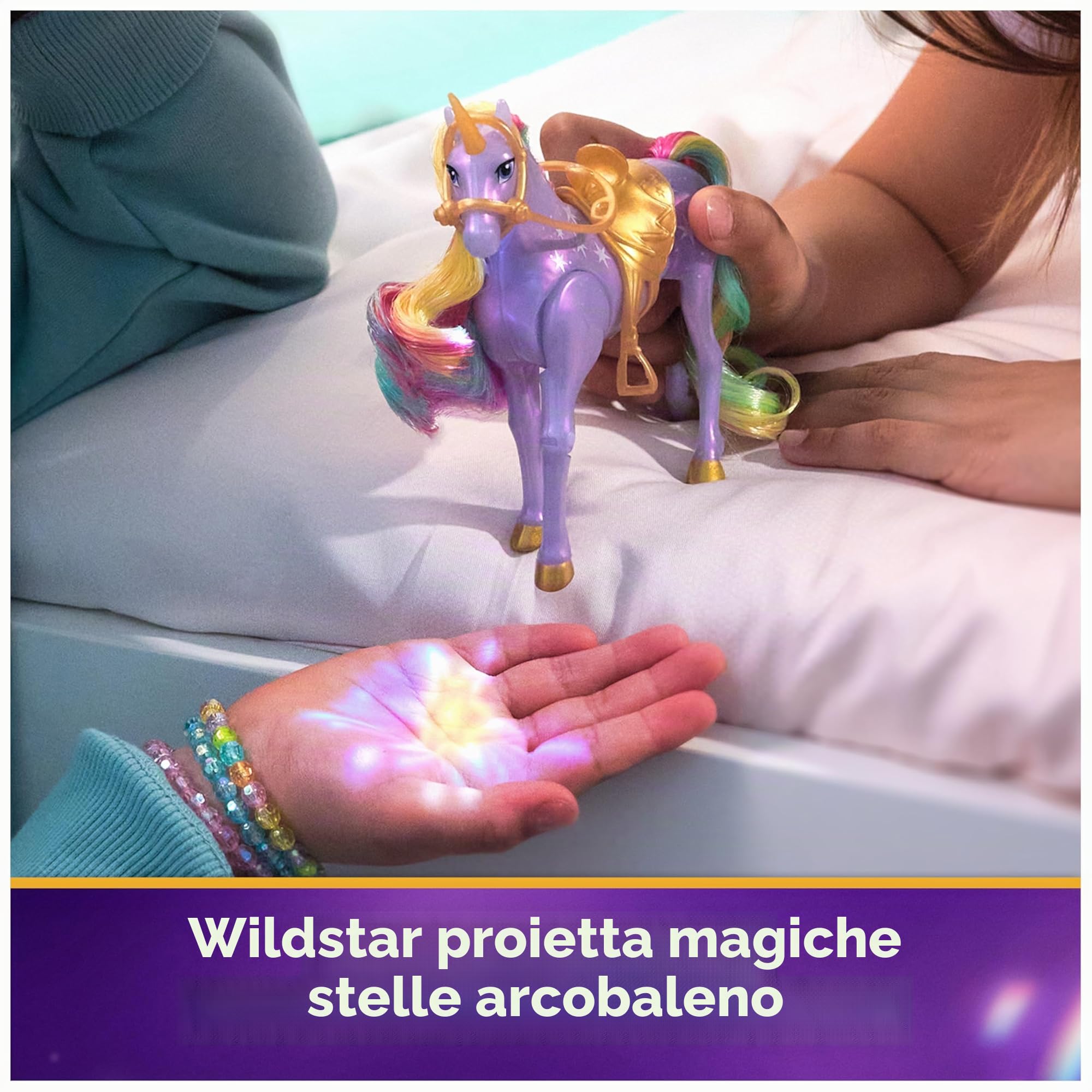 Unicorn Academy, Sophia & Light Magic Wildstar con Effetto Magica Luce dell’Arcobaleno, 2 Accessori per l'Equitazione, Bambole e Unicorni Giocattolo per Bambine, 4+ Anni