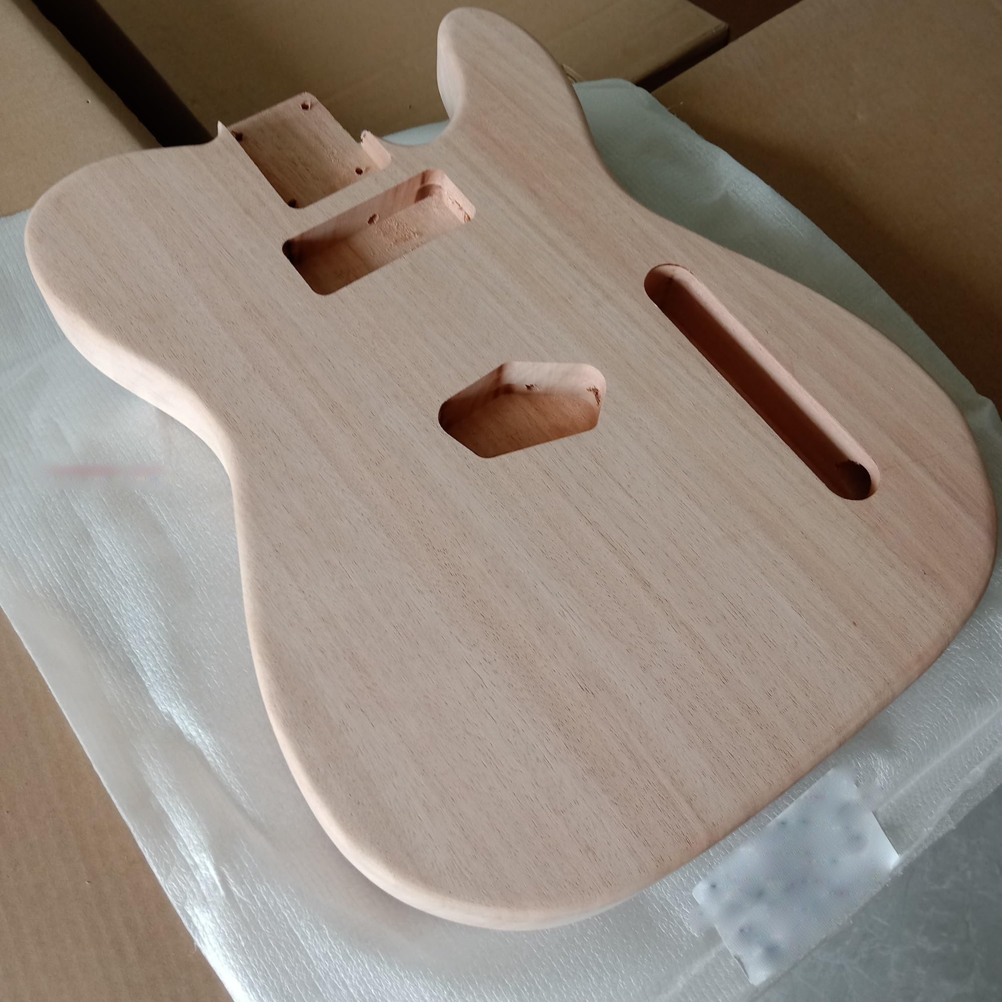 22 progowa Gitara Elektryczna Z Korpusem Litego Mahoniu Zestaw Samodzielnego Montażu Korpusu Gitary