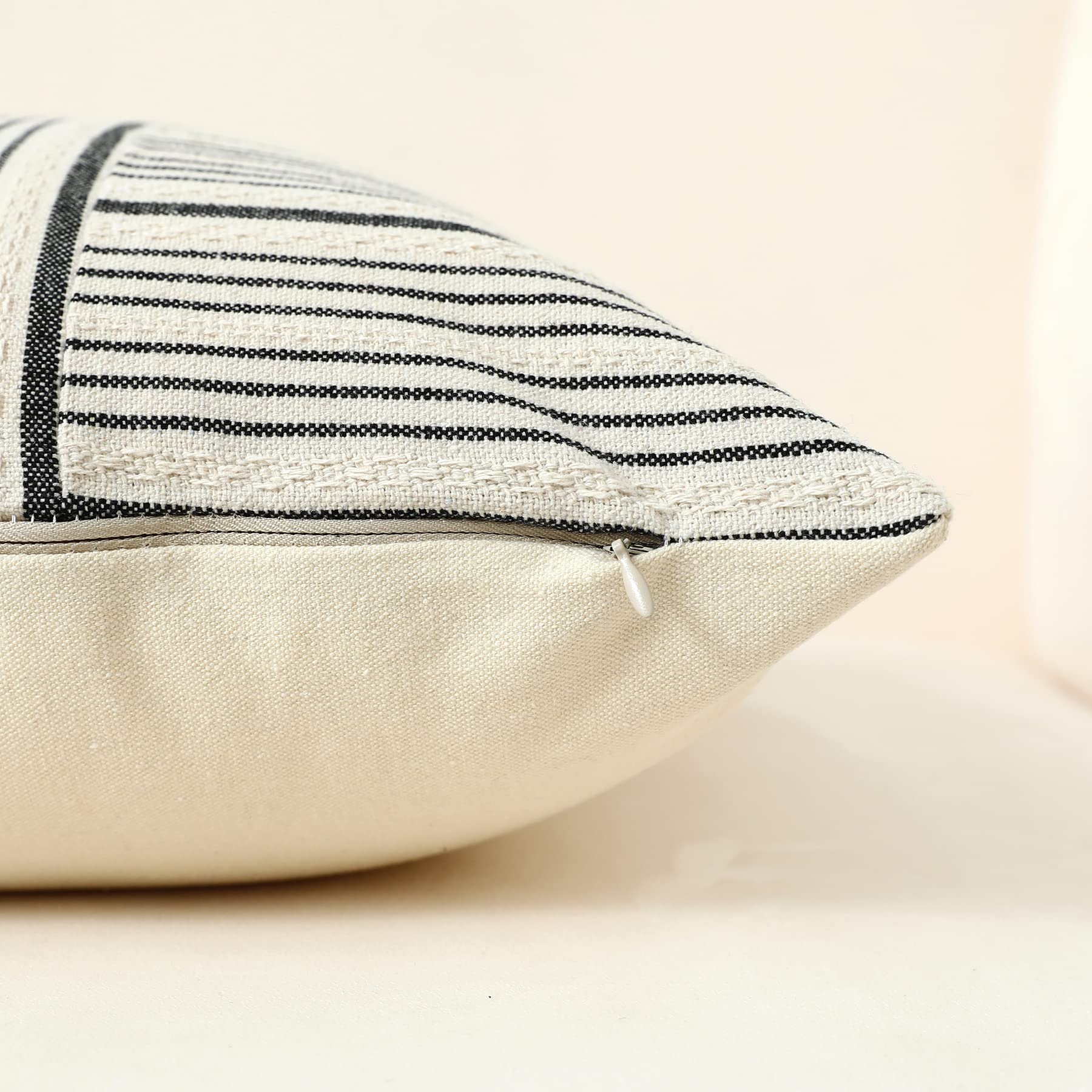 Lot De 4 Housses De Coussin Carrées Décoratives 100 % Coton Pour Maison Lot De 4 Housses De Coussin Carrées Décoratives 100 % Coton Pour Maison