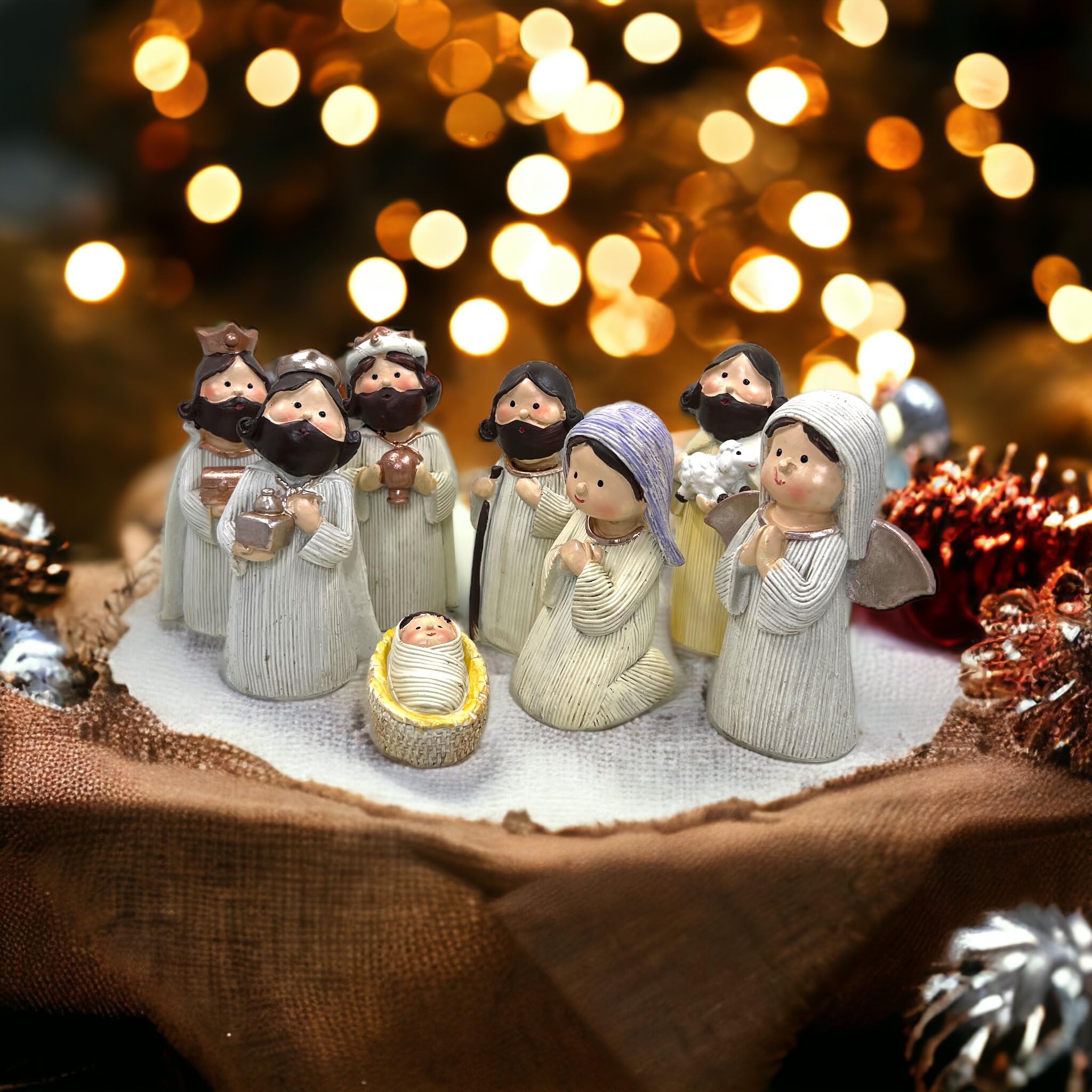 MIJOMA Magnifiques figurines de crèche pour crèche de Noël - Figurines en pierre artificielle peintes à la main - Décoration de Noël parfaite dans différents ensembles et styles au choix (8 pièces