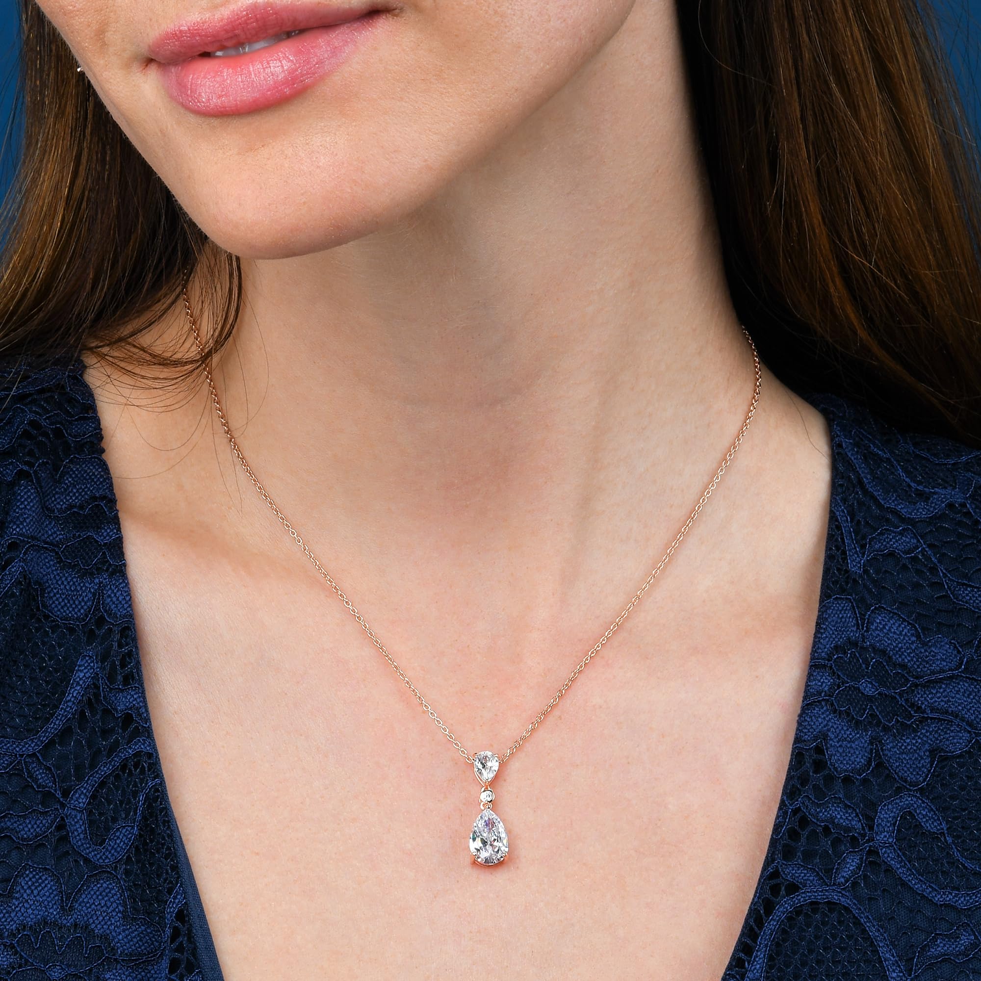 Diamond Treats Naszyjnik ze srebra wysokiej próby 925, naszyjnik damski z kolorowego kamienia, biały, zielony, niebieski lub czerwony, damski naszyjnik z litego srebra, srebrna biżuteria damska z