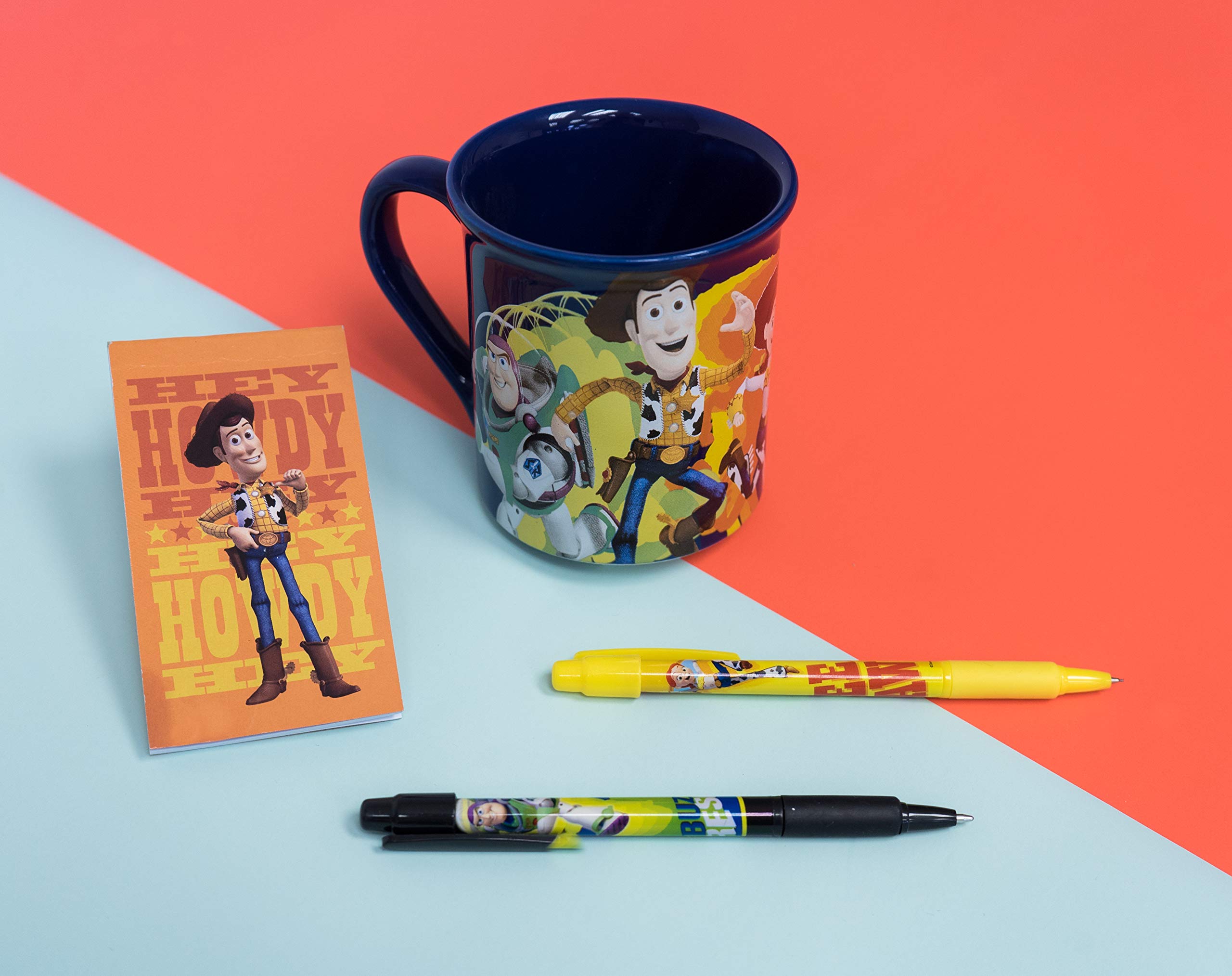Sambro Disney Toy Story 4 tazza piena di cancelleria, tazza di ceramica, con Woody, Buzz e Jess, 1