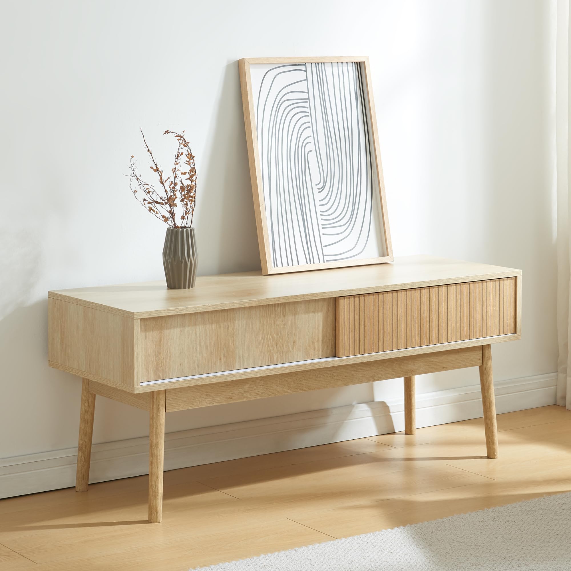 [en.casa] Stół pod telewizor Landskrona, stół do salonu, szafka pod telewizor, szafka RTV, stół TV, szafka pod TV, 115 x 40 x 48 cm z 2 drzwiami przesuwnymi w estetycznym wyglądzie dębu