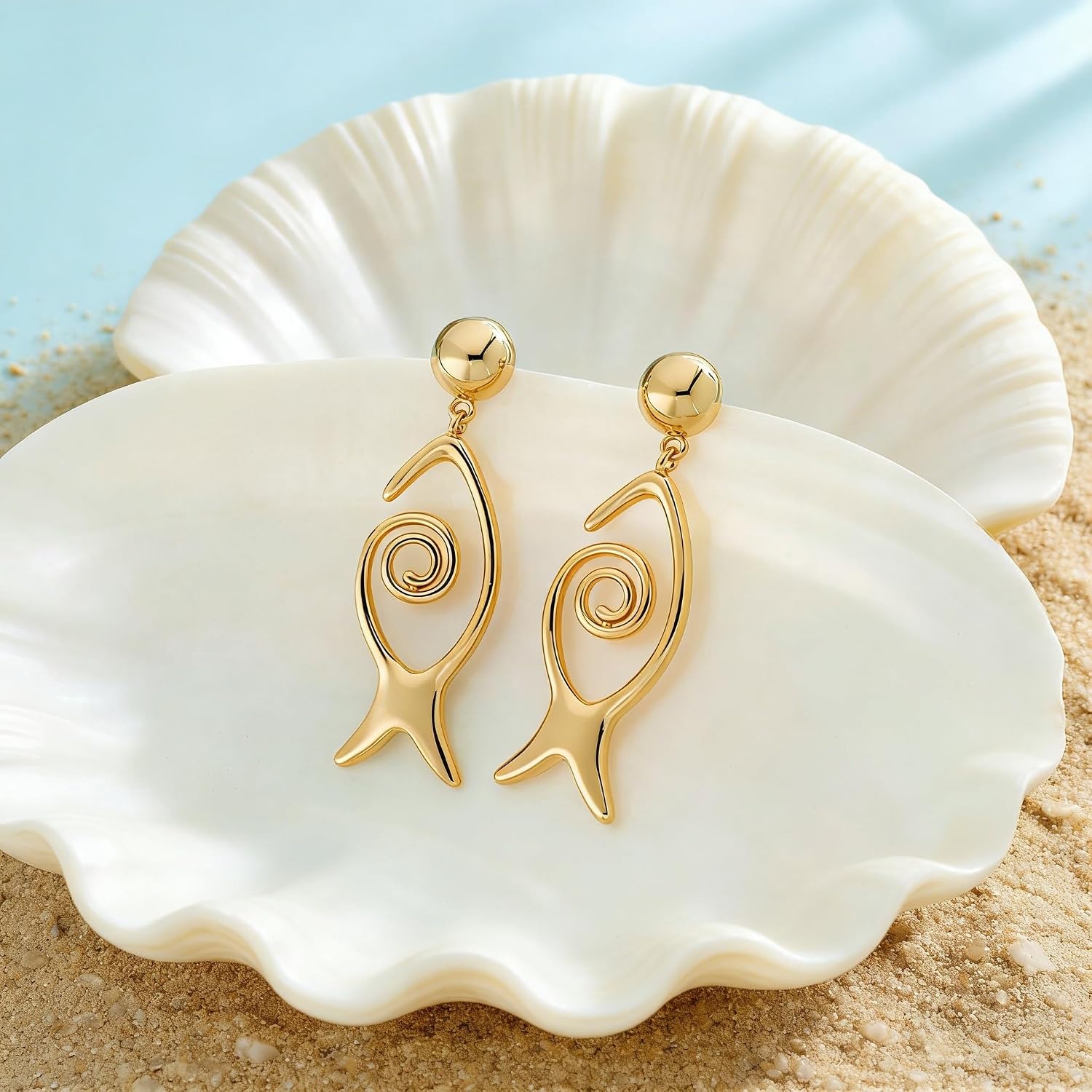Beach Gold Fish Jellyfish Earrings for Women - Boho Gold Beach Dangle Drop Earrings, Summer Bohemian Ocean Jewelry | Minimalist Simple Jewelry Gifts for Her