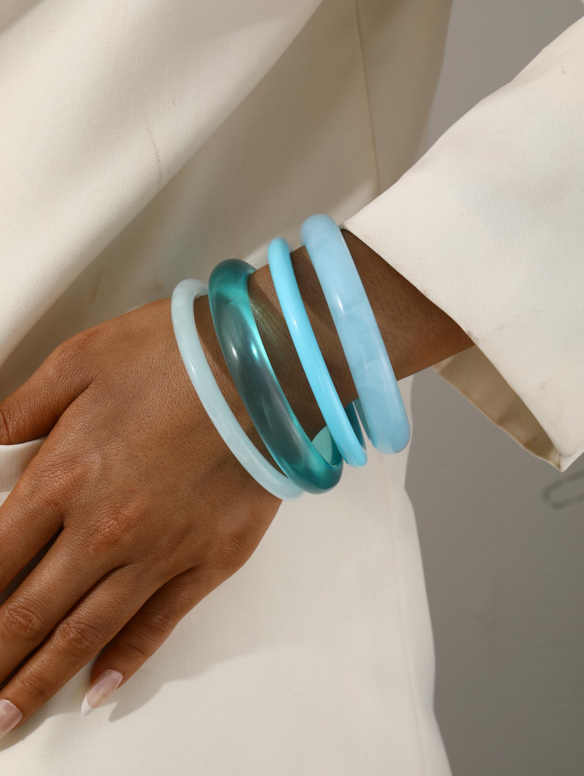 ÌF ME Acrylic Bangles Bracelets for Women, Irregular Acrylic Resin Chunky Bracelets Geometric Fashions Thick Statement bangle Set view 3