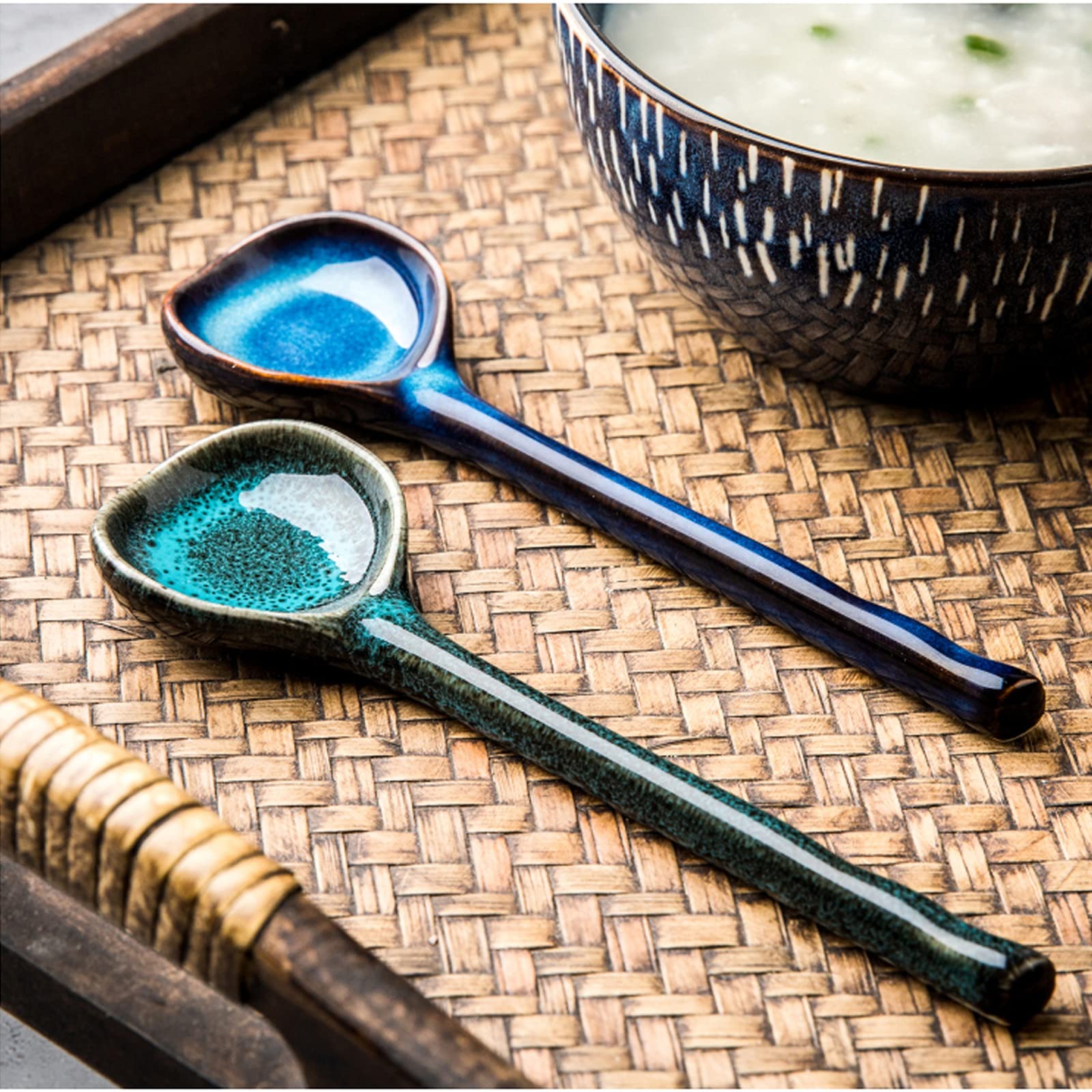 Lot de 6 cuillères en Vrac en céramique à Long Manche pour la Maison, Le Restaurant, la Salle à Manger, Petite cuillère rétro créative Ronde, Petite cuillère à Soupe, cuillères pou