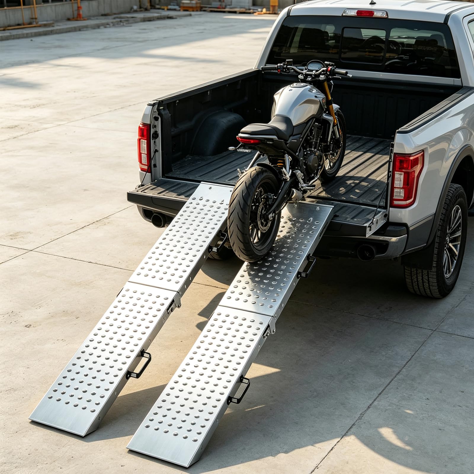 SOARS Set di 2 Rampe di Carico Pieghevoli, Portata 400 KG | Rampe di Carico in Metallo Resistente con Superficie Antiscivolo e Maniglie Pratiche per Auto, Camper e Furgone