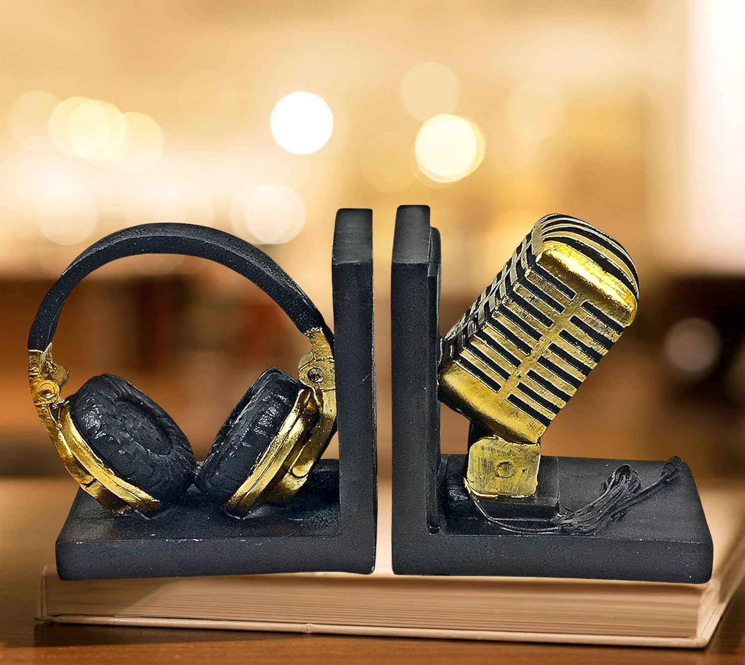 Bellaa 24353 Decorative Bookends Vintage Headphone Microphone Books Ends Music Lovers Film Director Radio Artists Creative Home Office Library Book Shelves Stoppers Holder Nonskid Rustic