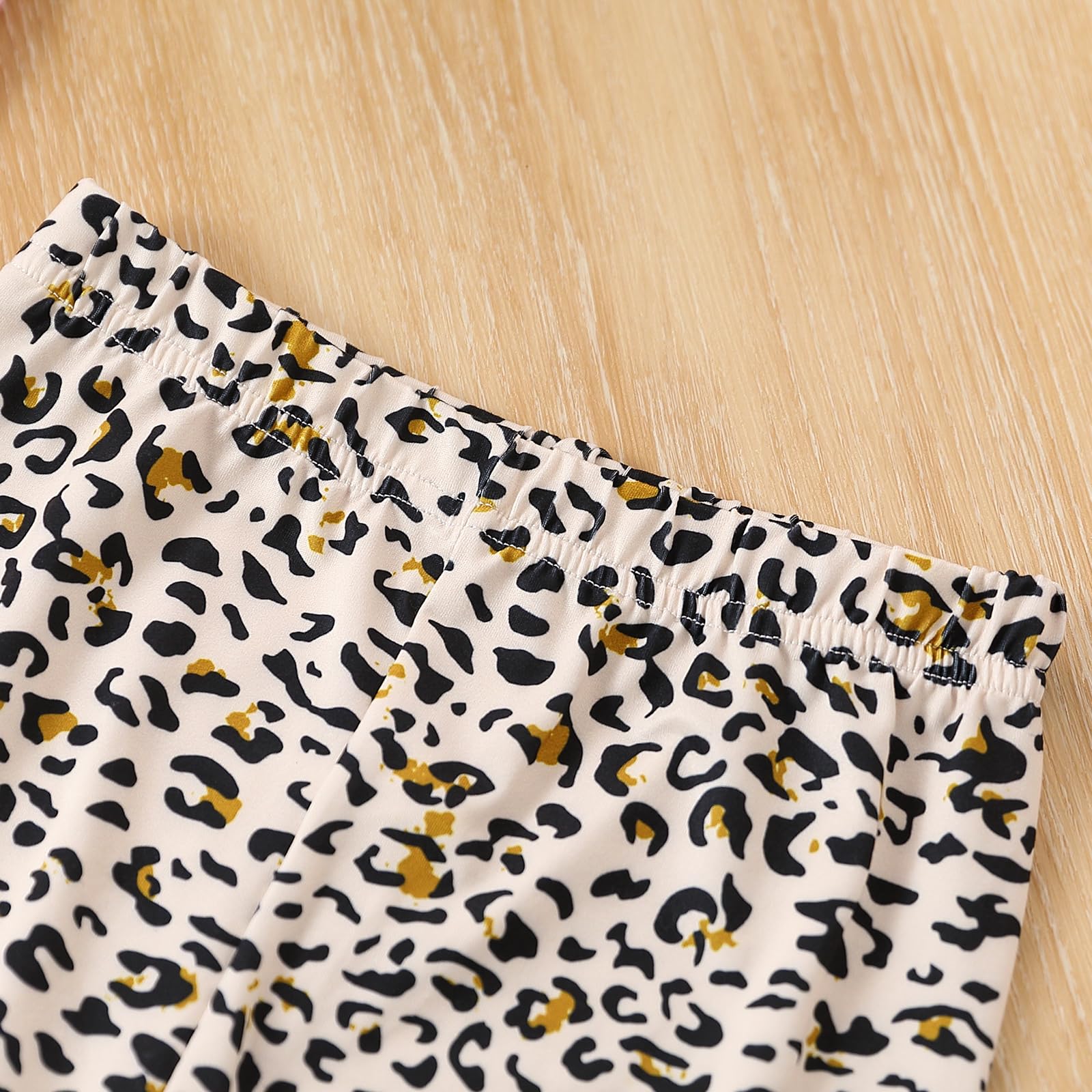 Ayzozuy Conjunto de ropa de verano de 2 piezas con estampado de letras y pantalones acampanados con estampado de leopardo