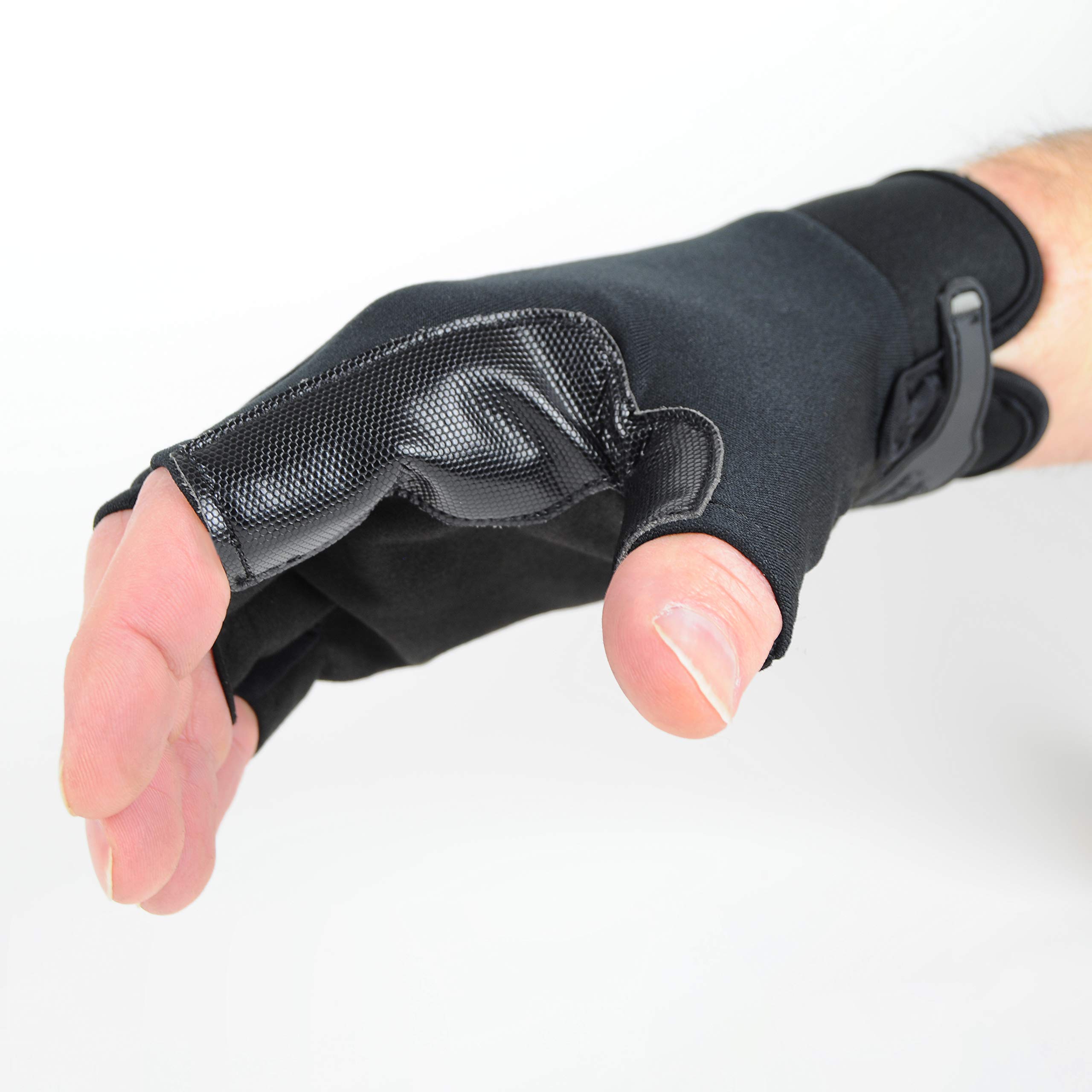 Bioworld Harry Potter Slytherin Gloves With Faux Leather House Crest