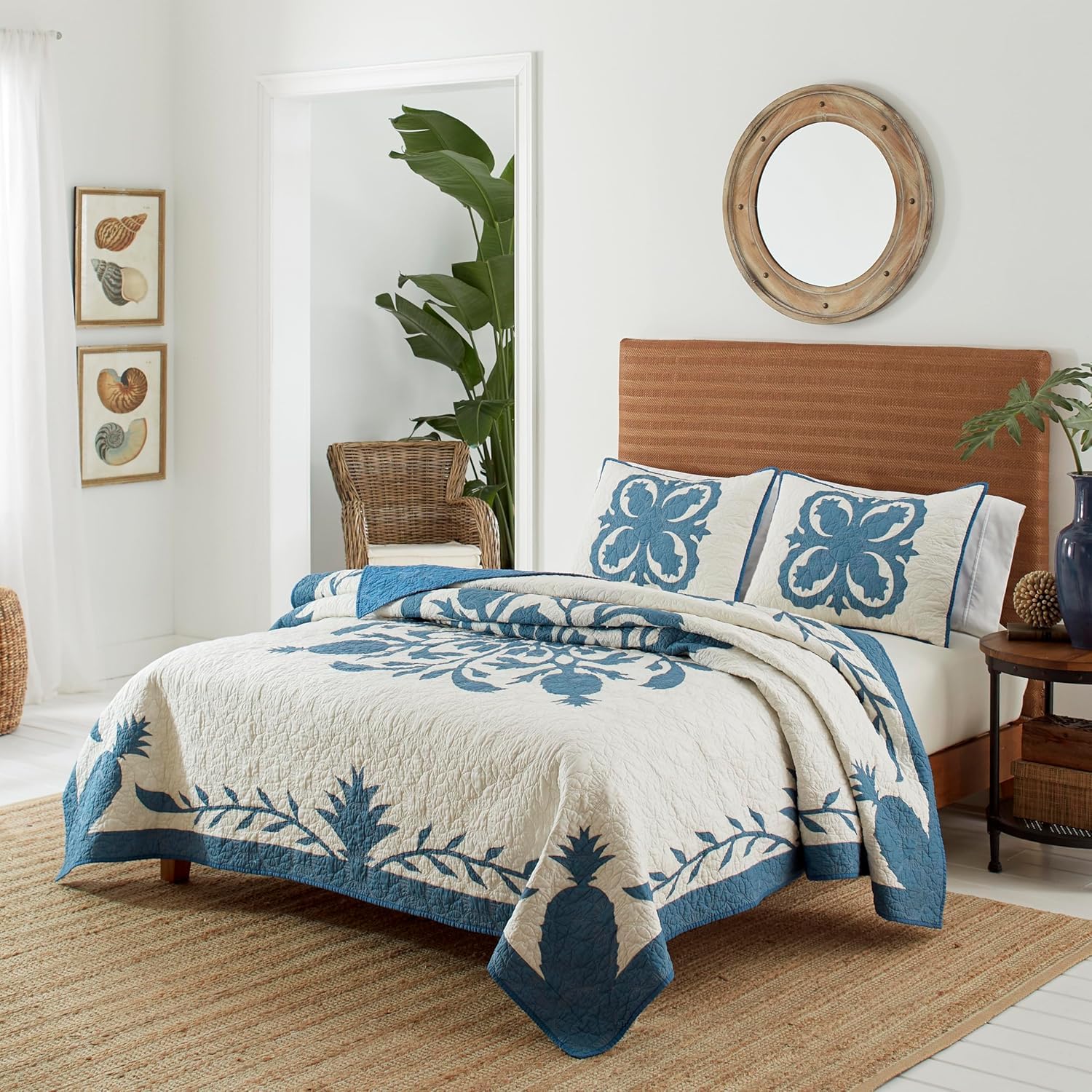 Tommy Bahama Soft Cotton Bedding, Coastal Home Decor, Oeko-Tex Certified, 100%, Blue, King Quilt