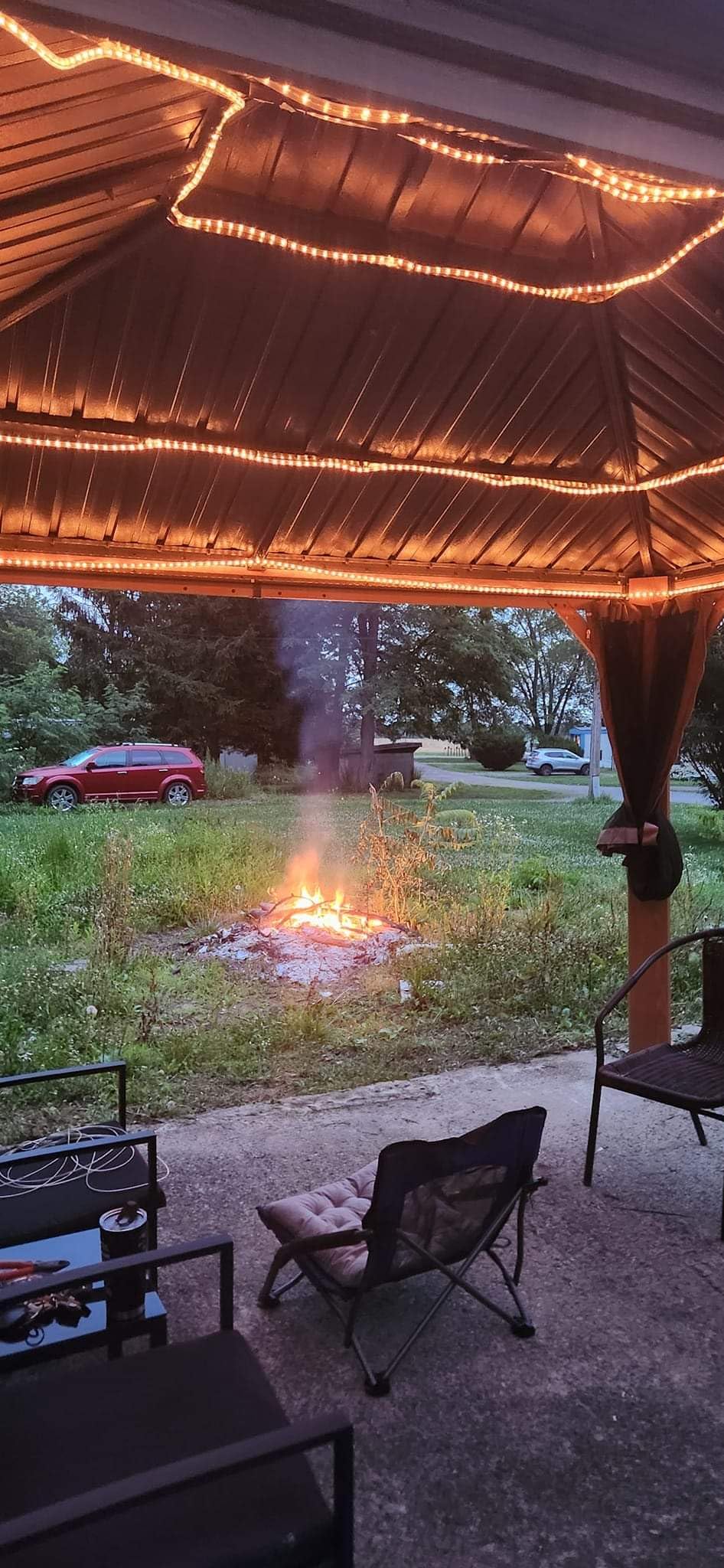 Command Outdoor Rope Light Clips with Foam Strips, Clear, 3