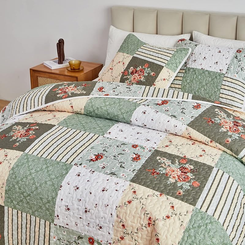 Patchwork Quilt Set Full/Queen Size, 3 Pieces Green Floral Plaid Summer Bedspread Coverlet Set, Soft Microfiber Reversible Lightweight Bed Cover for All Season (90" x 90", 1 Quilt+ 2 Pillow Shams) image 4