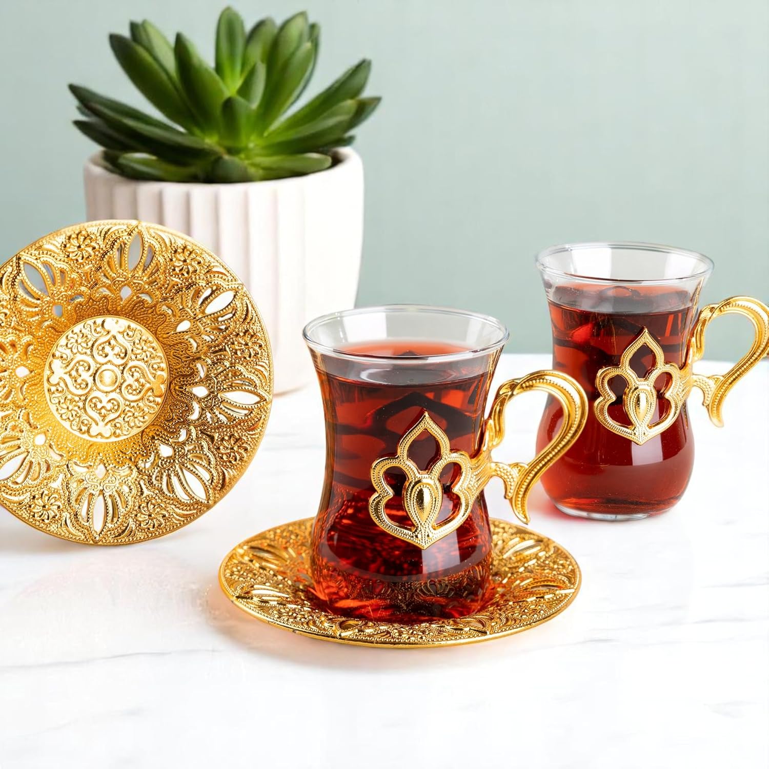 Alisveristime (SET OF 2) Turkish Tea Set with Zamac Holders, Glass Cups, and Saucers – 100ml Capacity, Ottoman Style in Gold and Silver (Gold)