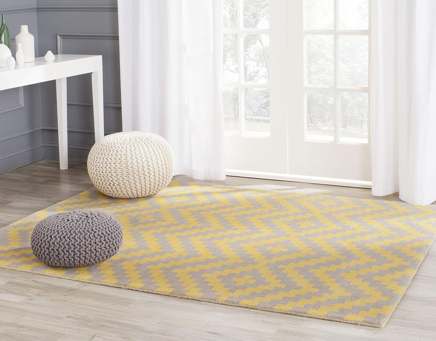 SAFAVIEH Cambridge Collection 2' x 3' Taupe / Gold CAM324X Handmade Geometric Premium Wool Accent Rug