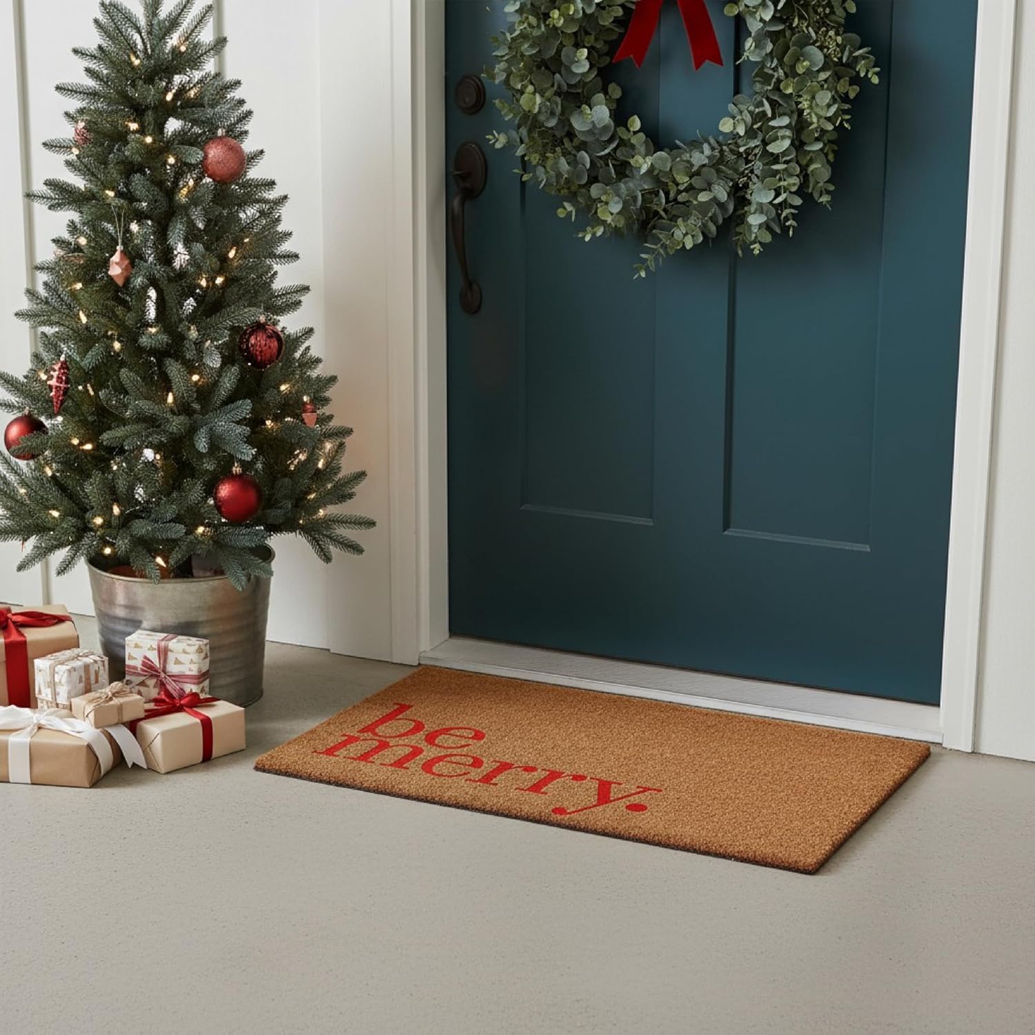 Calloway Mills 109252436 Be Merry Red Doormat 24" x 36"