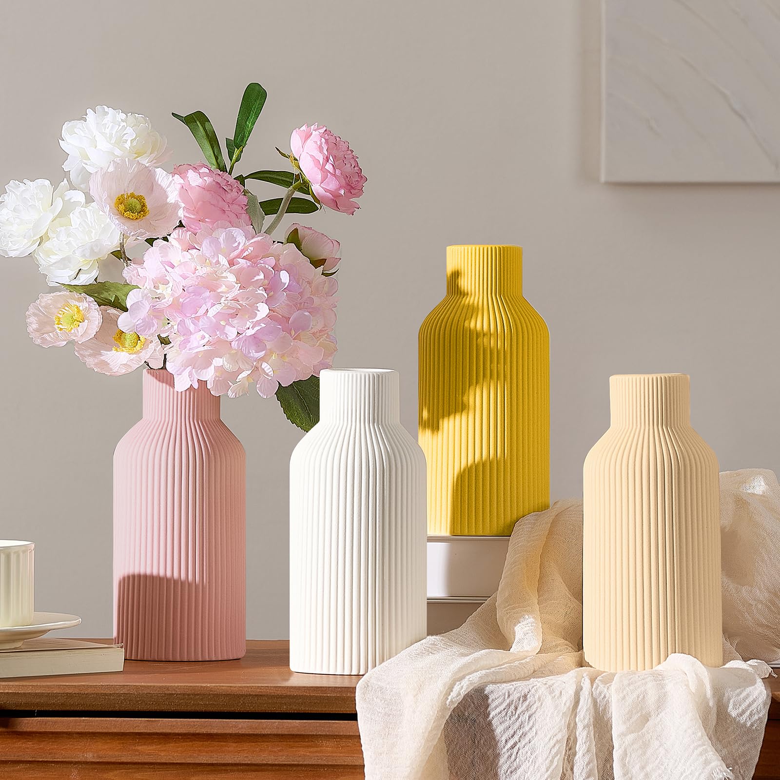 Amazon.com: Mfacoy White Ceramic Flower Vase, Minimalist Decor