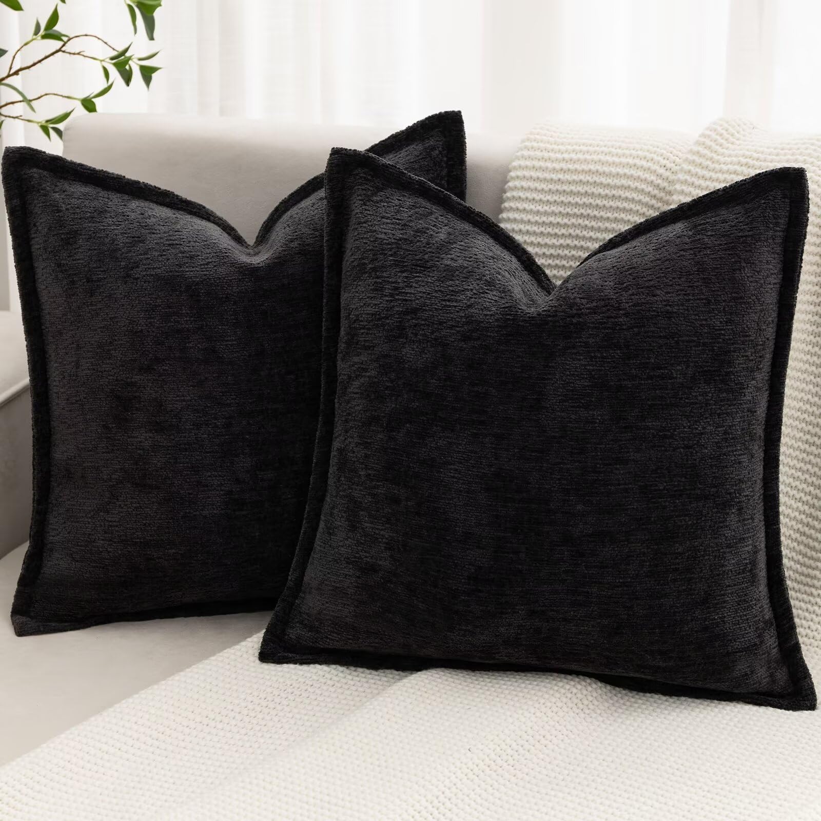 BAOLIZEGAO Black Decorative Throw Pillow Covers 20x20 Inch Set of 2 Cozy Soild Chenille Cushion Cases Soft Textured Square Couch Pillows Cover Boho