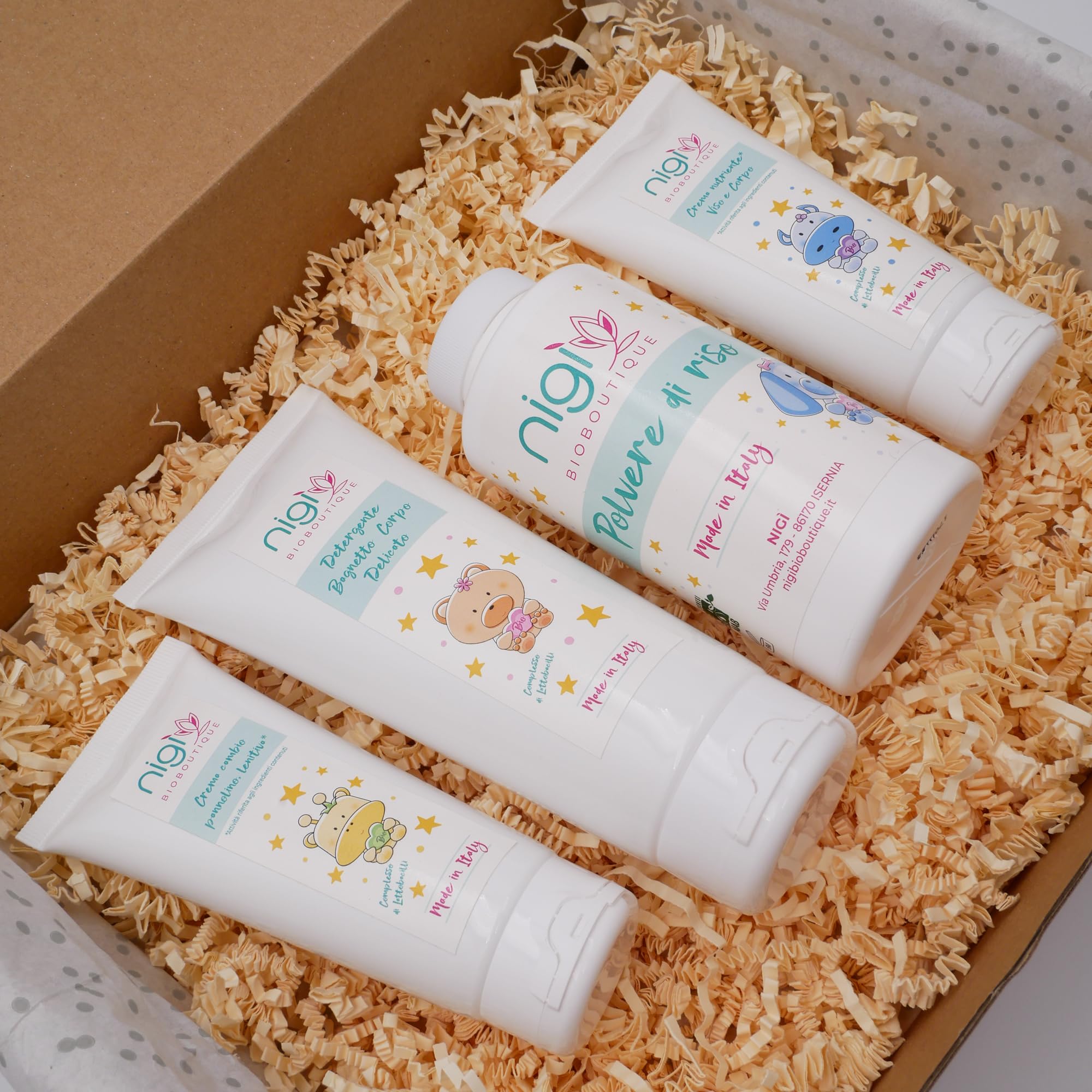Nigì Bio Boutique - Box prodotti neonato Abbraccio naturale - Set igiene e bagnetto - Idee regalo per neonati e bambini - Idee lista nascita