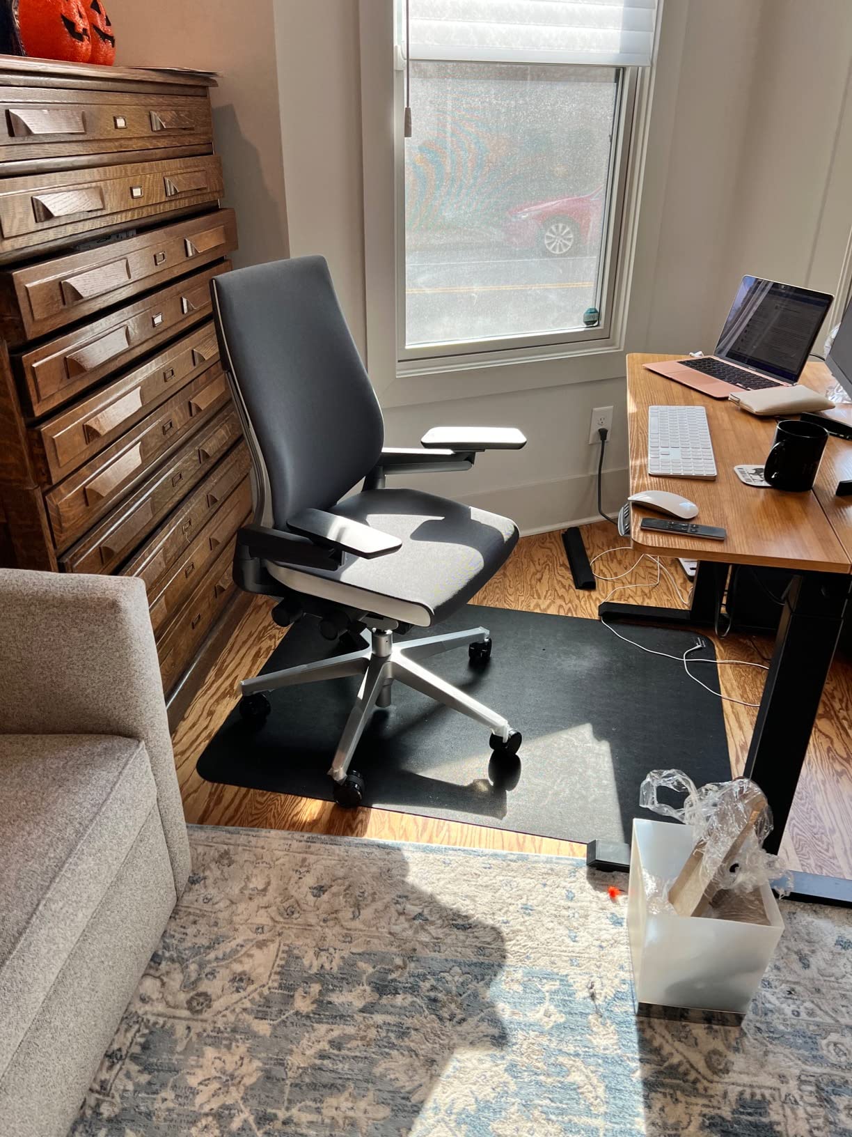 58/mo Finance Steelcase Leap Chair with Platinum Base & Hard Floor