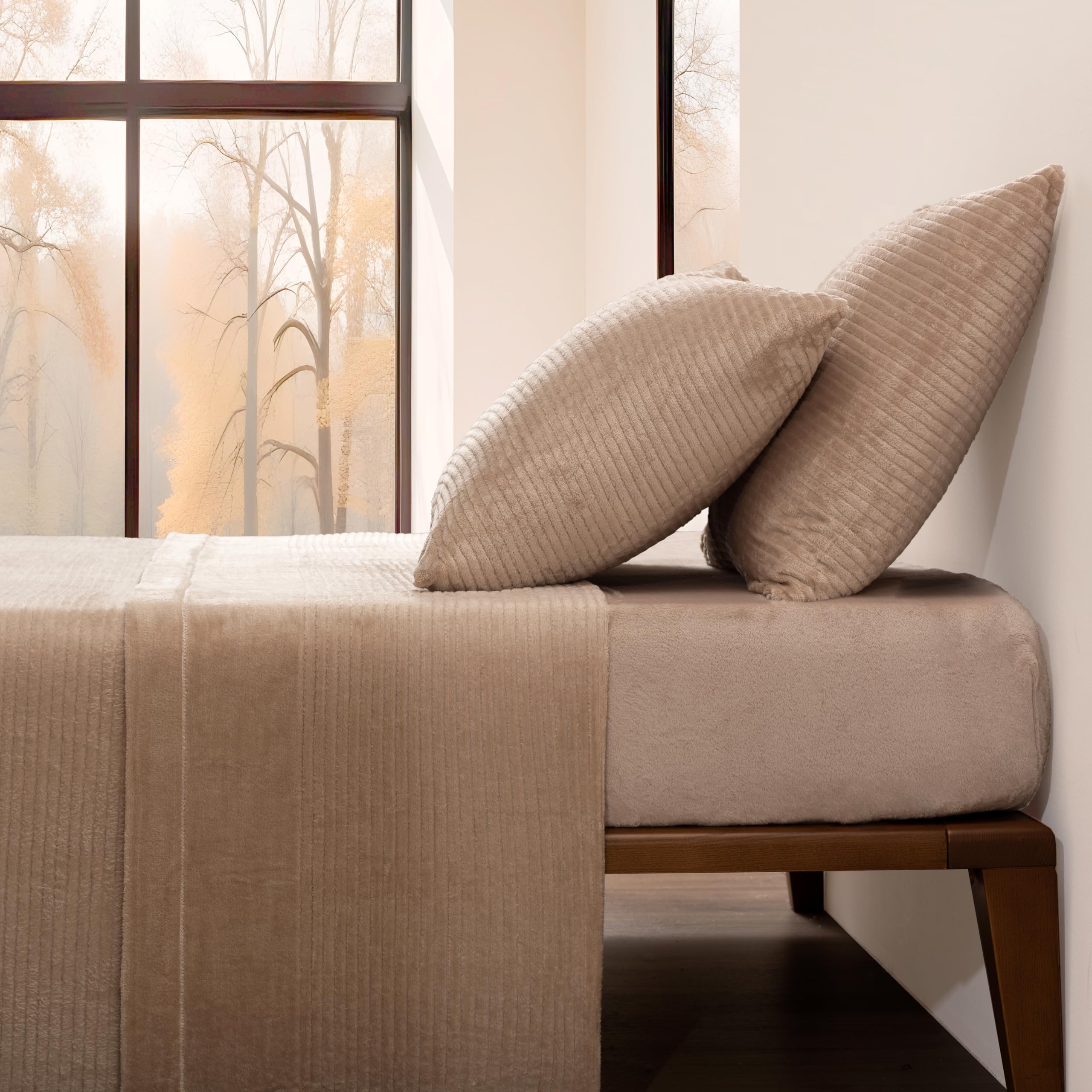 Casa da Laura - Sábanas de Coralina Marrón Claro Acaneladas - Cama de 135/140 x 200 cm - Sábana Encimera, Bajera y 1 Funda de Almohada - 100% Poliéster Micro Coralina