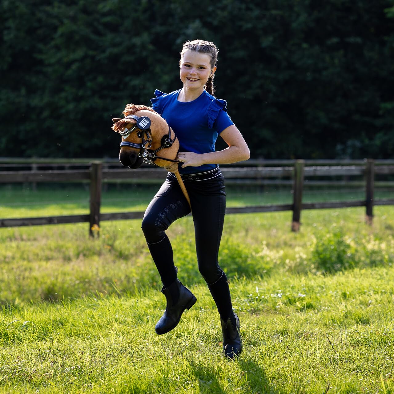 QHP Steckenpferd Hobby Horse (Chestnut)