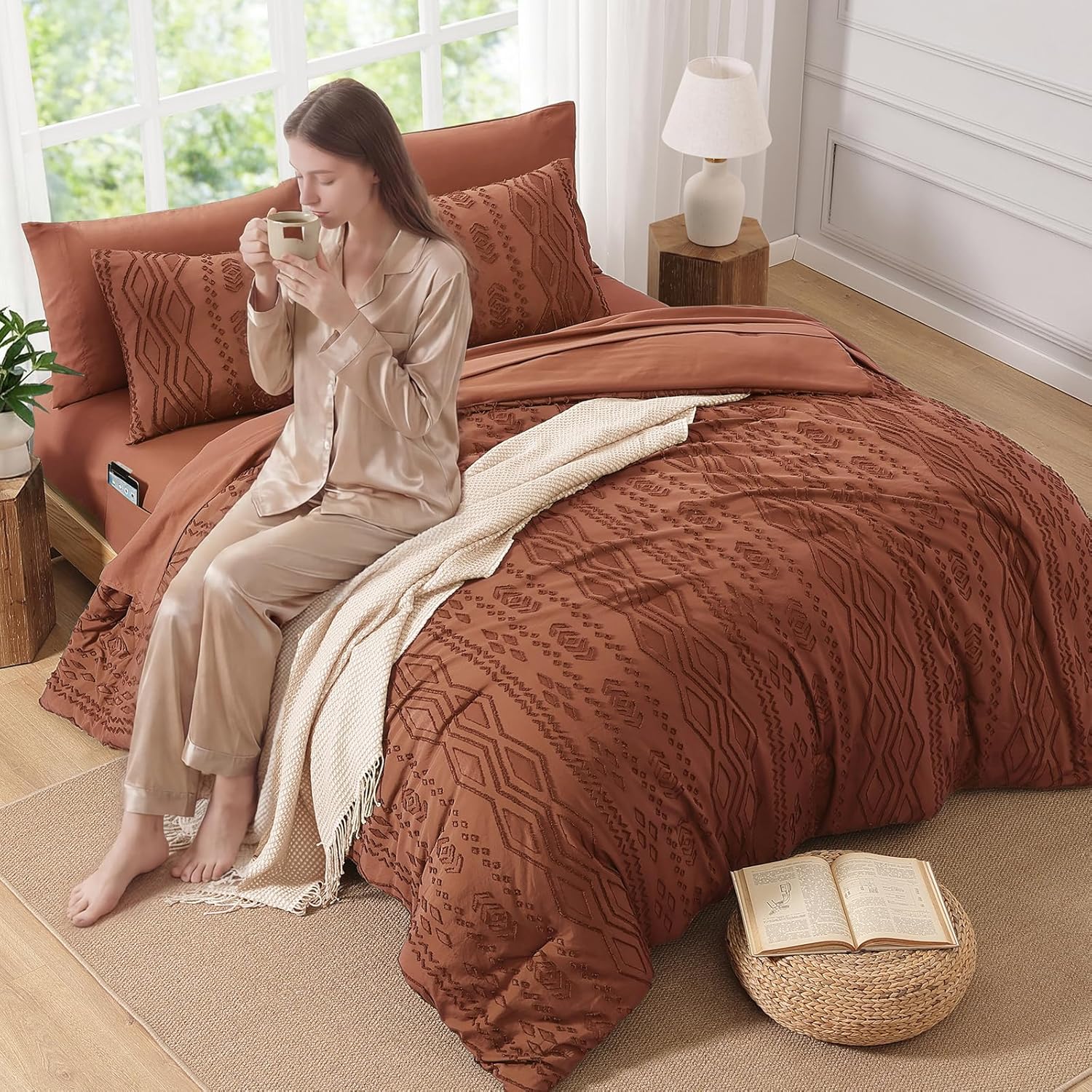 Queen Comforter Set Autumn Leaf, Tufted Boho Bedding Farmhouse Bed Set, All Season 7 Pieces Bed in a Bag with Sheets, Pillowcases & Shams - Image 3