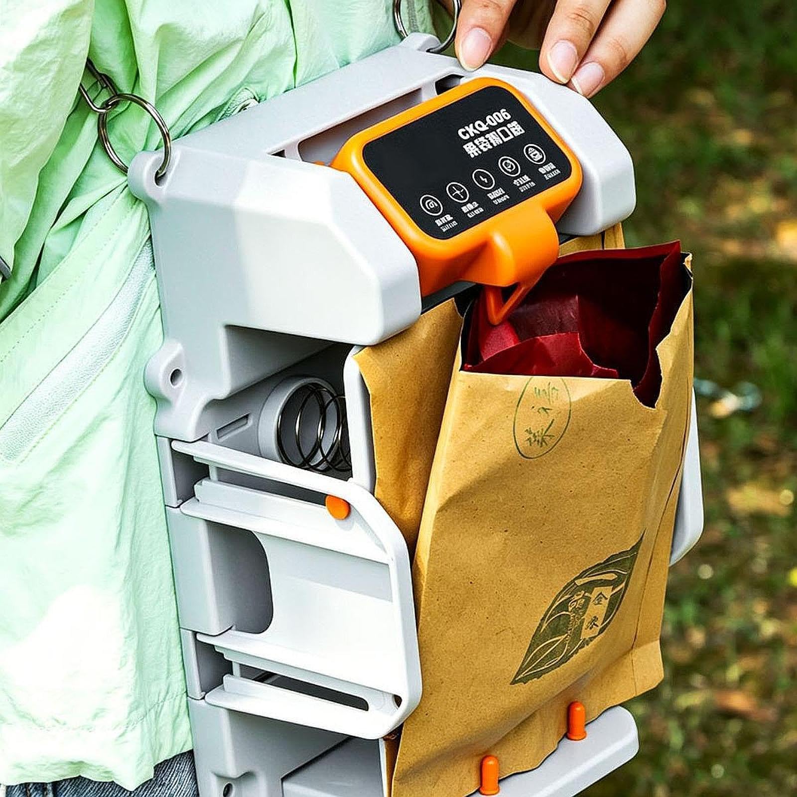 Apriborsa per Frutta a Ventilazione Doppia Strumento Porta Sacchetti Accessorio di Supporto per Orto Leggero in Pp Agricoli Raccolta