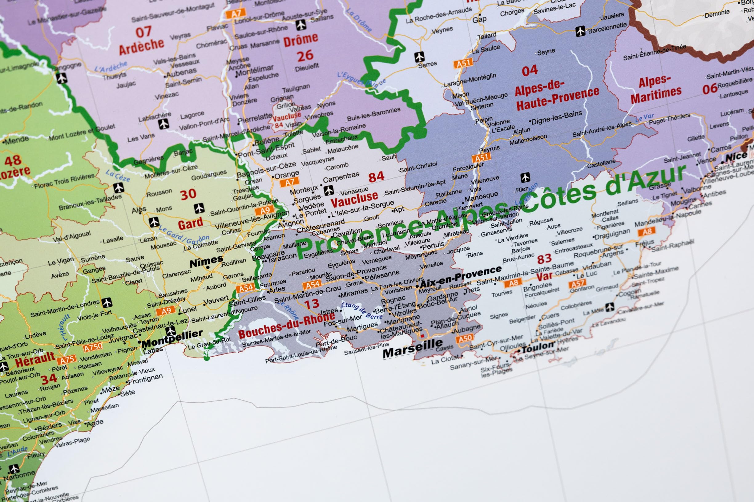 GeoMetro Carte administrative de la France en français de 100 x 100 cm, avec plastification sur les deux faces avec départements avec codes postaux