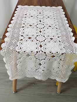 直径約５０cmのバラのテーブルクロス　手編みのレース編みドイリー　かぎ針編み 直径約50cmのバラのテーブルクロス 手編みのレース編み