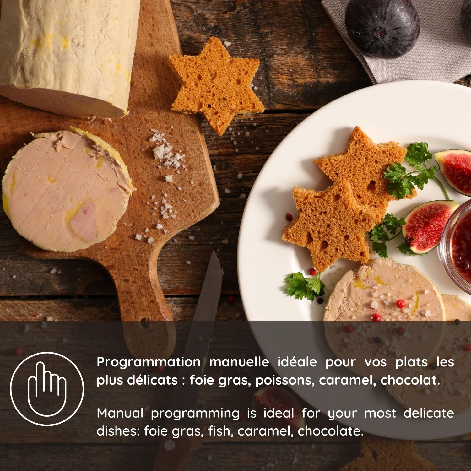 Traditionele Kaas Chocoladetaart Op Een Groene Tafel Met Decoratie Op De Oosterplaats Stock