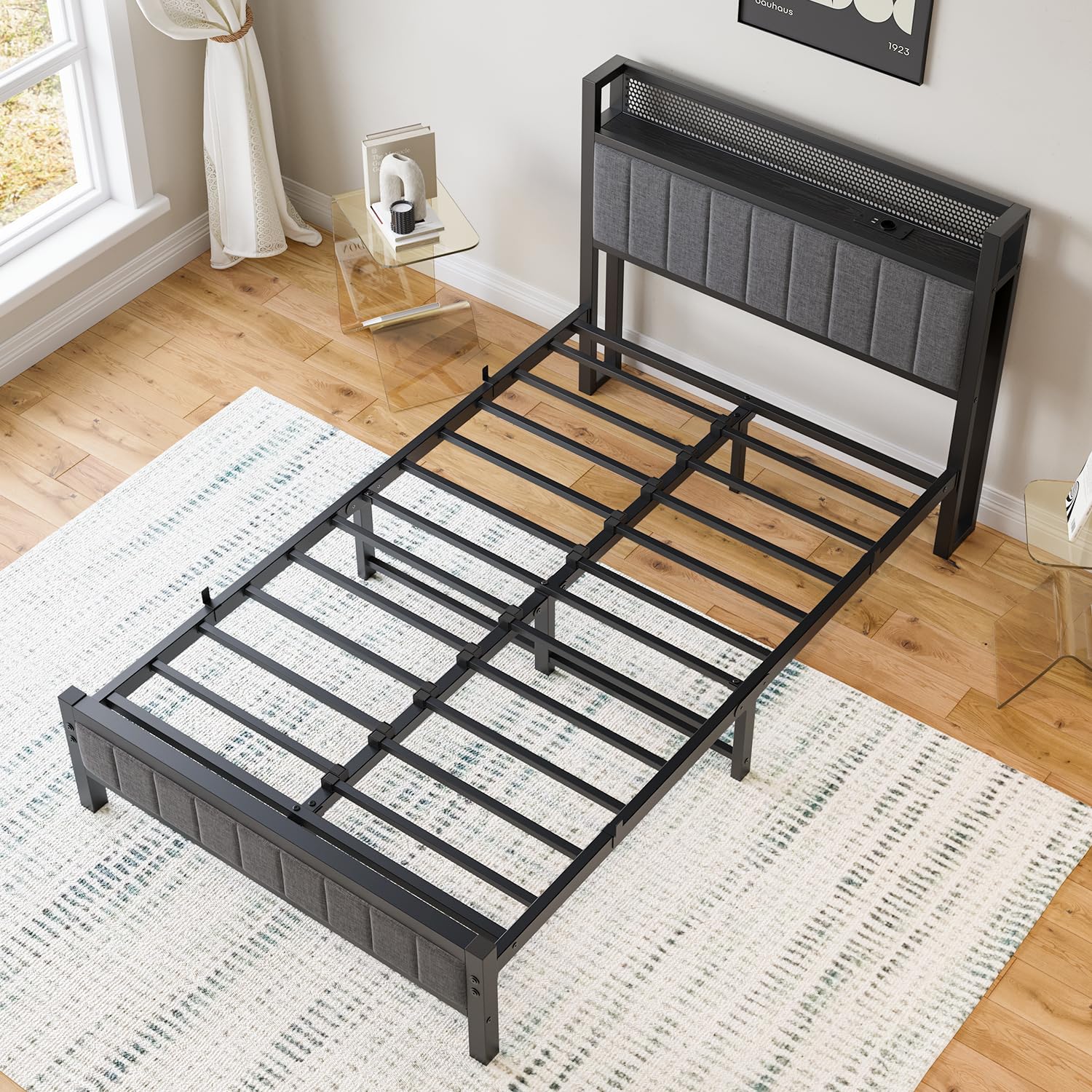 Gestoffeerd bed Lipari 120x200 beige - opbergruimte voor beddengoed, houten lattenbodem, doorgestikt hoofdbord en bedframe