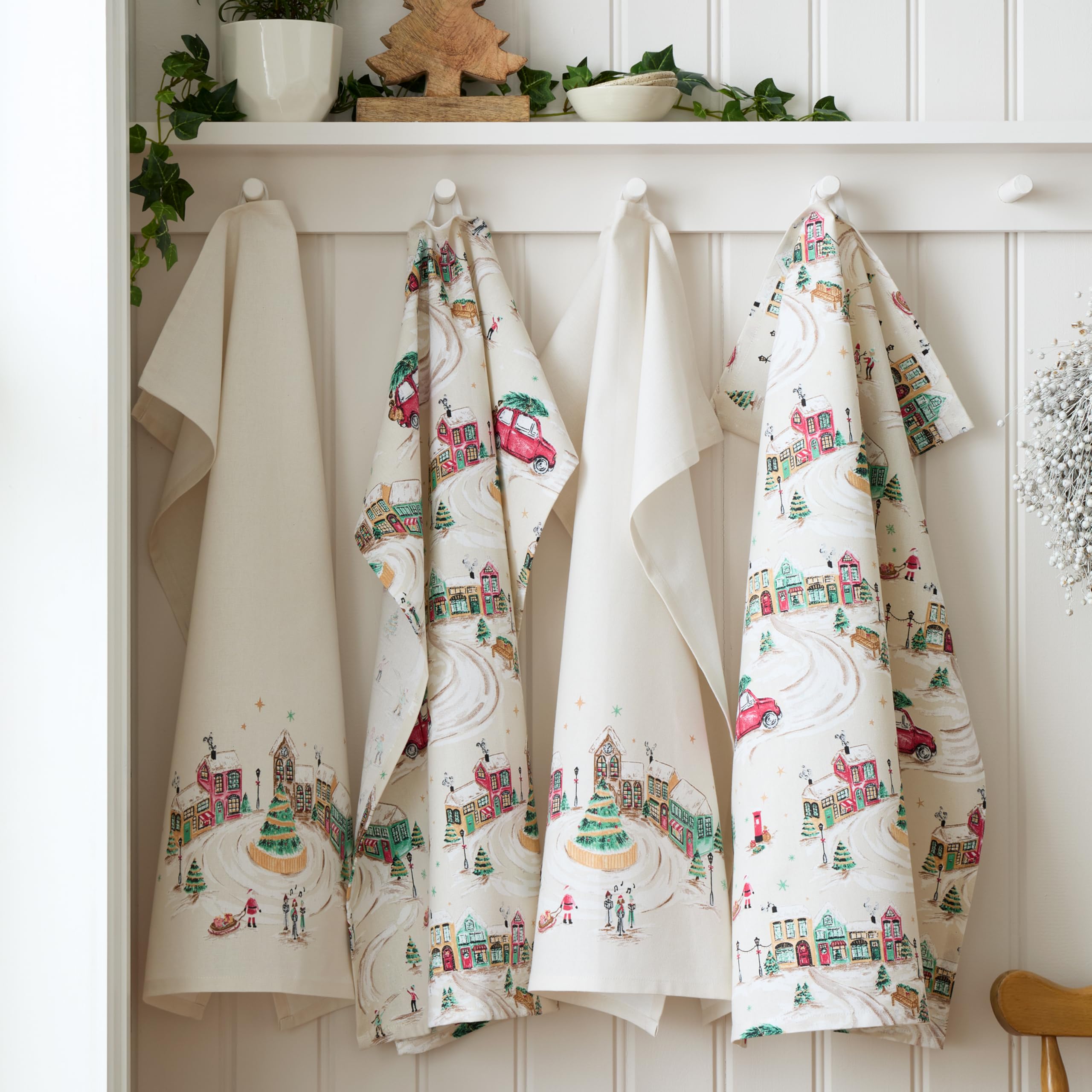 Catherine Lansfield  Beige Christmas Town Cotton Kitchen Tea Towel Pack Of 4 in Size 50x70cm, Sports Direct