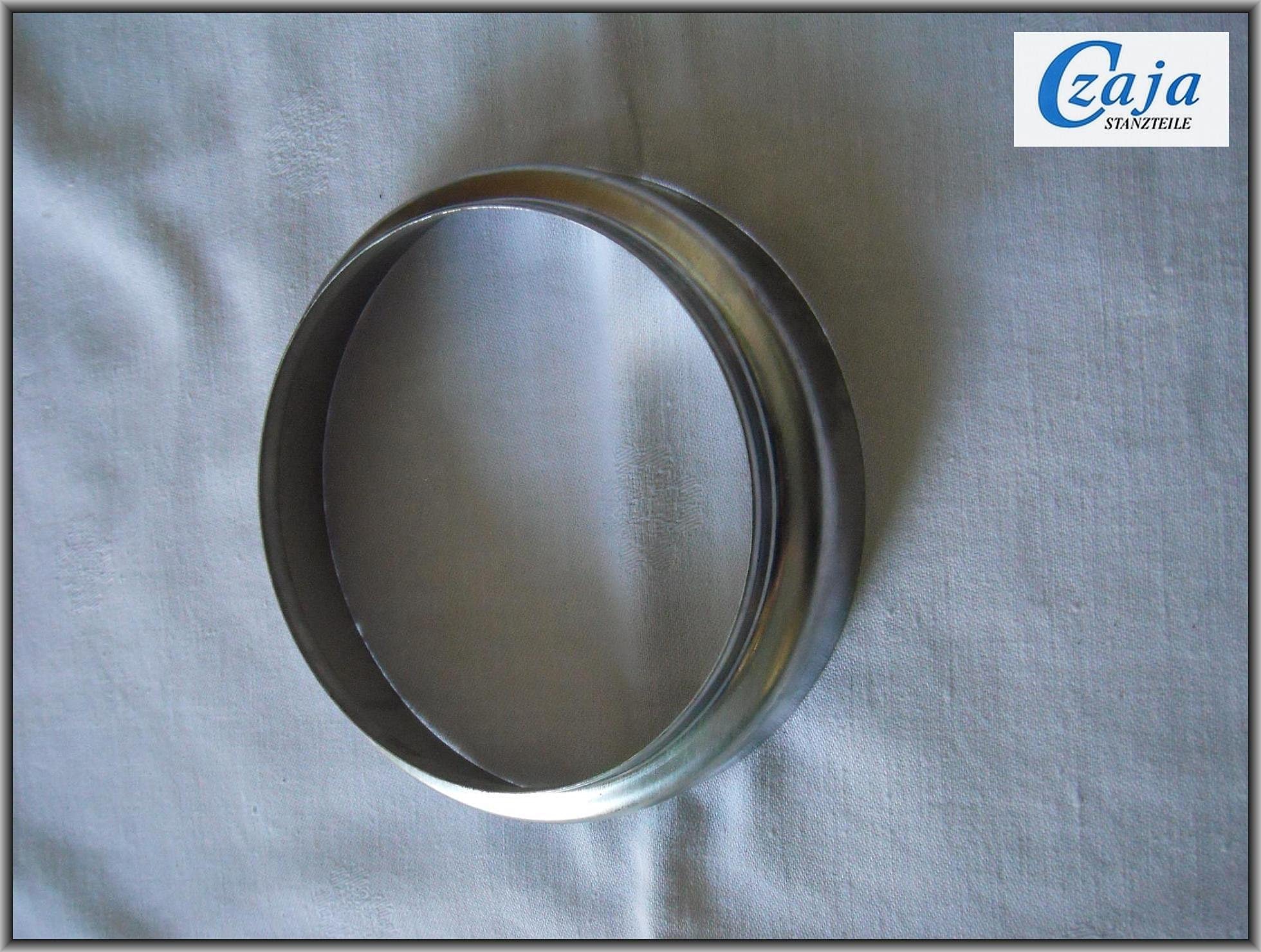 Tube vertical galvanisé 1 m DN100 avec ouverture de nettoyage – SR 2601