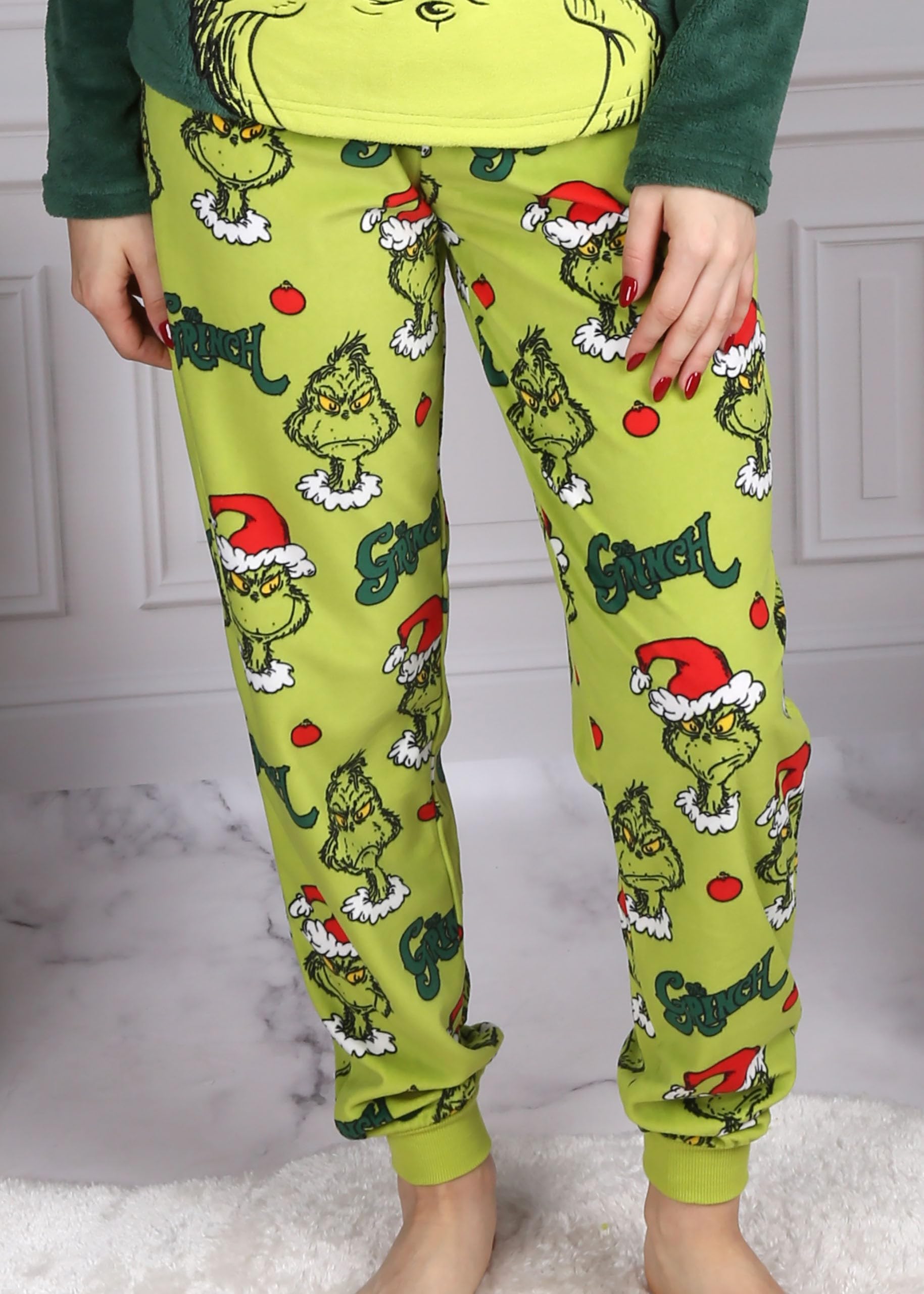 sarcia.eu Pigiama da Donna in Pile Verde Grinch, Caldo, a Manica Lunga, Festivo