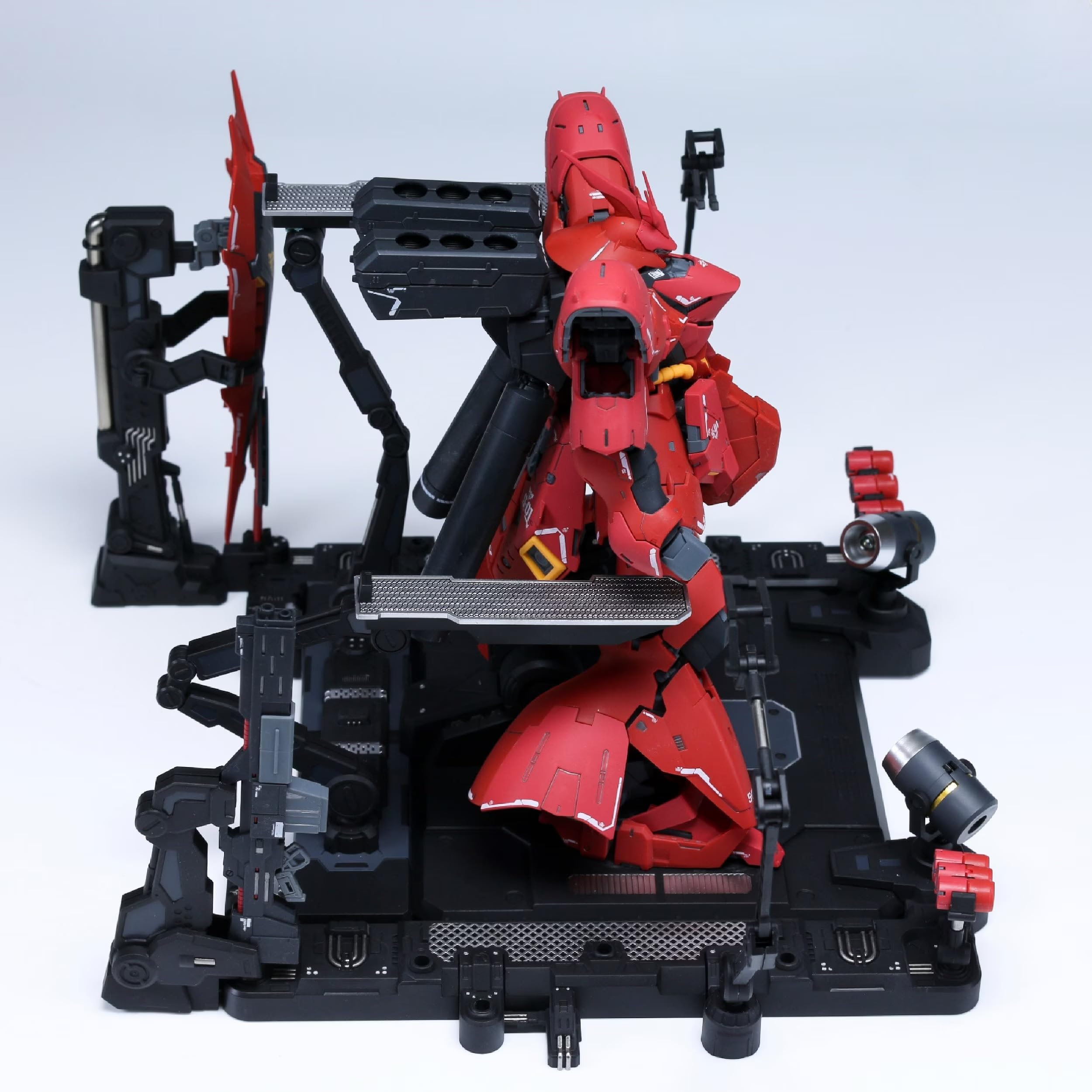Amazon.co.jp: RG Sazabi(またはノーマル1/100キット)用ガレージキット Amazon.co.jp: RG Sazabi(またはノーマル1/100キット)用ガレージキット