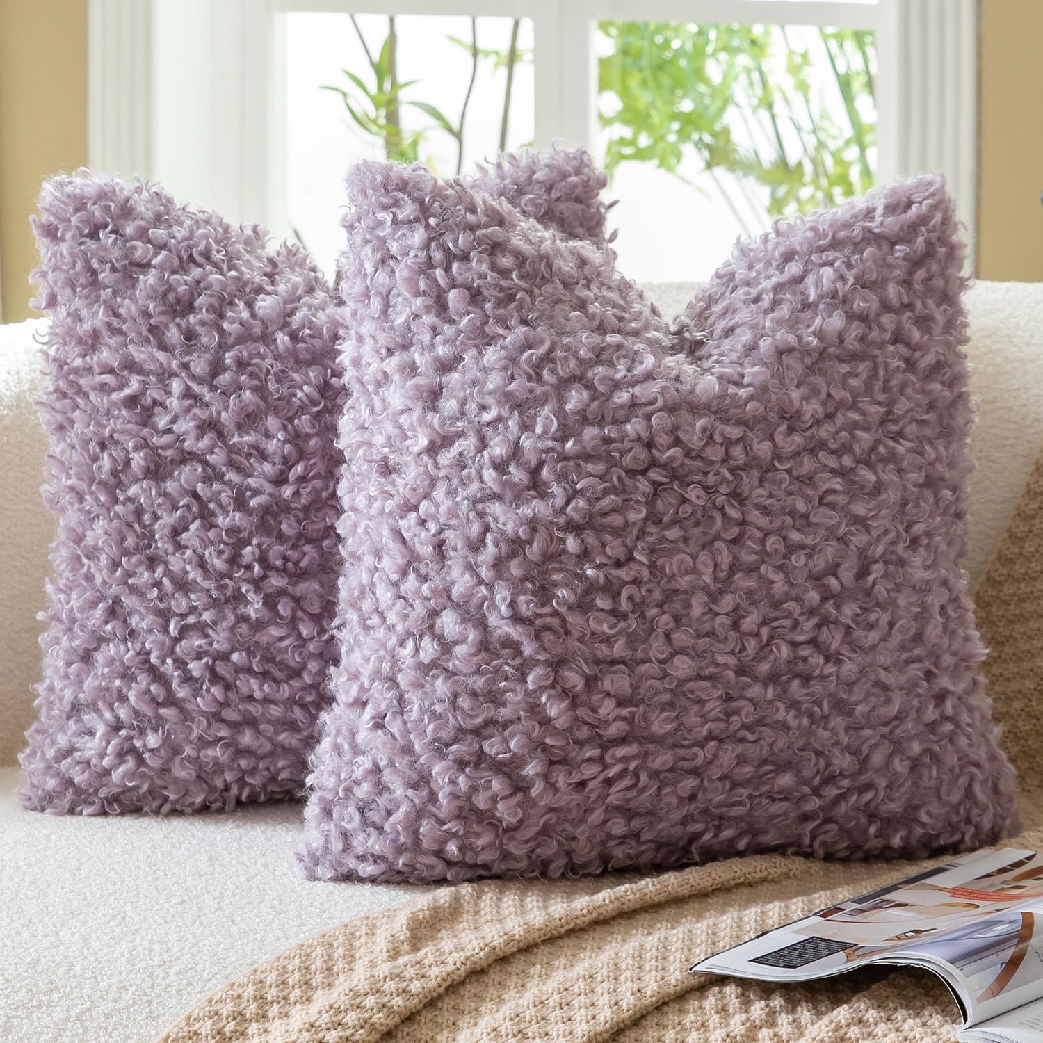 Mandioo Set of 2 Light Purple Faux Fur Cushion Covers 60x60 cm 24x24 inch Boucle Decorative Sherpa Throw Pillow Covers Thick Fuzzy Fleece Pillowcases for Sofa Couch Bed Living Room — image 1