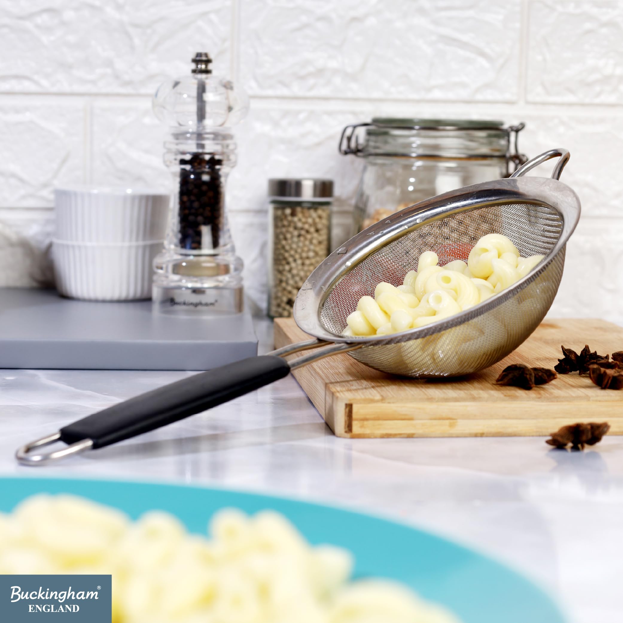 Buckingham Feinstampfer aus Edelstahl mit schwarzem flachem Griff (20 cm)