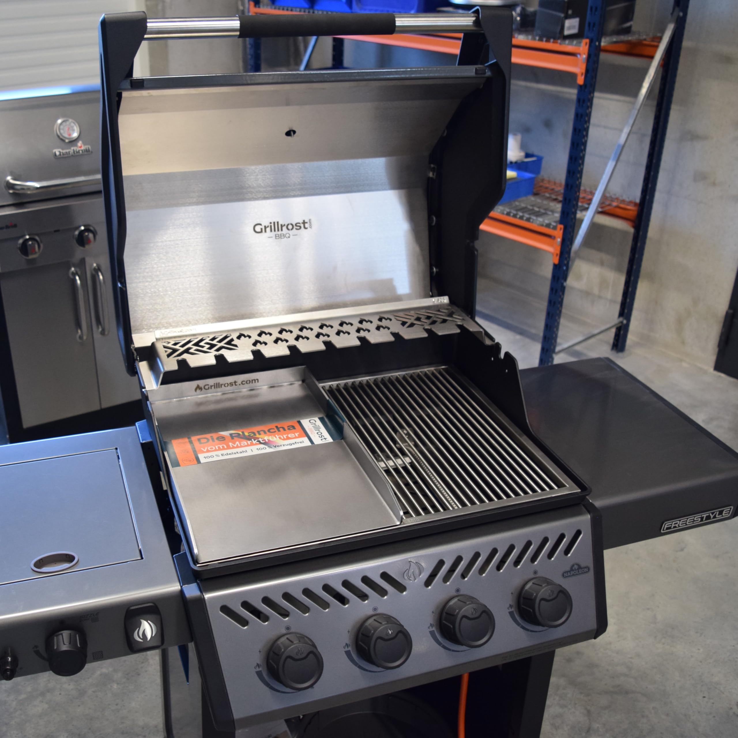Grillrost.com Das Original Edelstahl Grillplatte - Plancha 45 x 30cm - für Napoleon Freestyle und Rogue 365, 425, 525 - ohne Heckbrenner