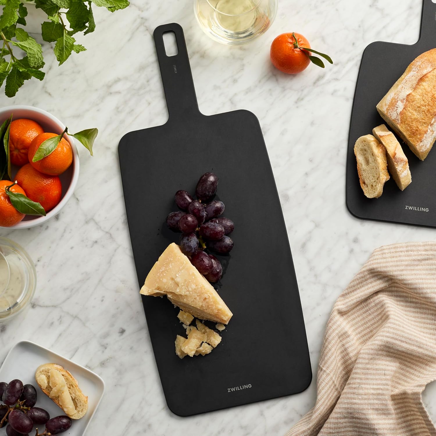 ZWILLING Plant Fiber 19-in x 7.5-in Cutting Board with Handle- Slate