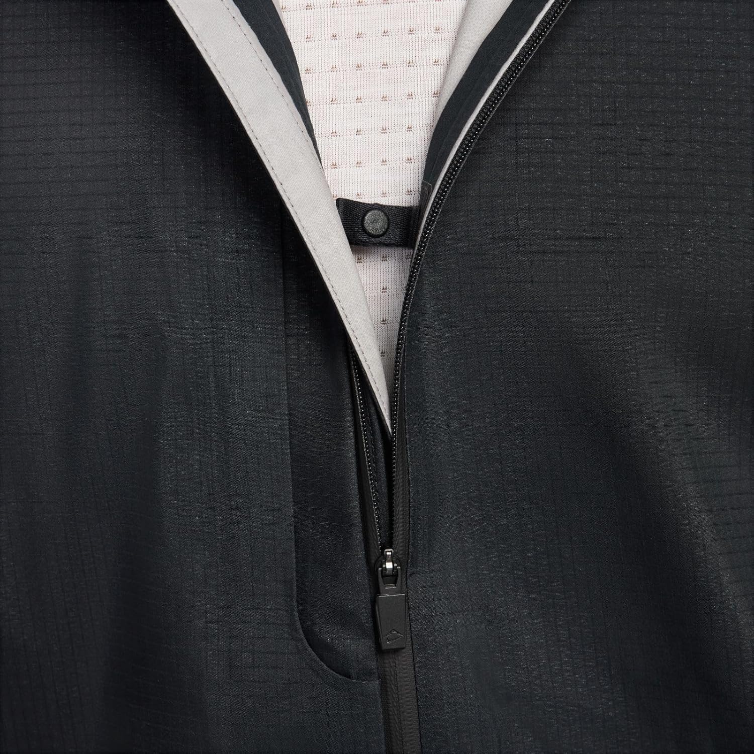 Nike Cosmic Peaks Men's Storm-FIT ADV Running Jacket (Black/Summit White)