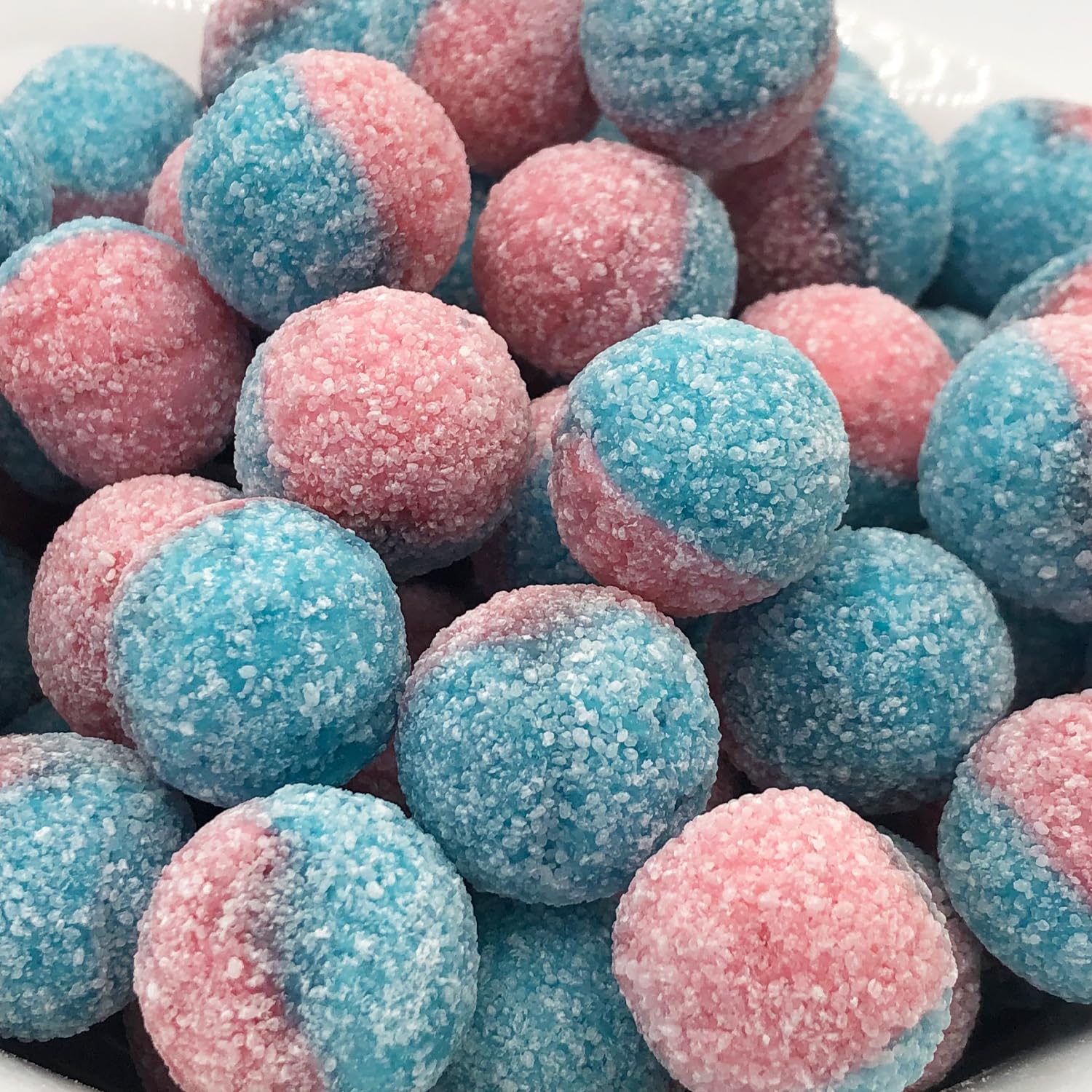 BarnettsMega Sour Candy Bubblegum 500g - Trendy Sweet Bags - Traditionally Handmade Sweets - Sour Coating Lasts 20 Seconds - Candies for Party Bag, Gift Hamper, or Hamper Box
